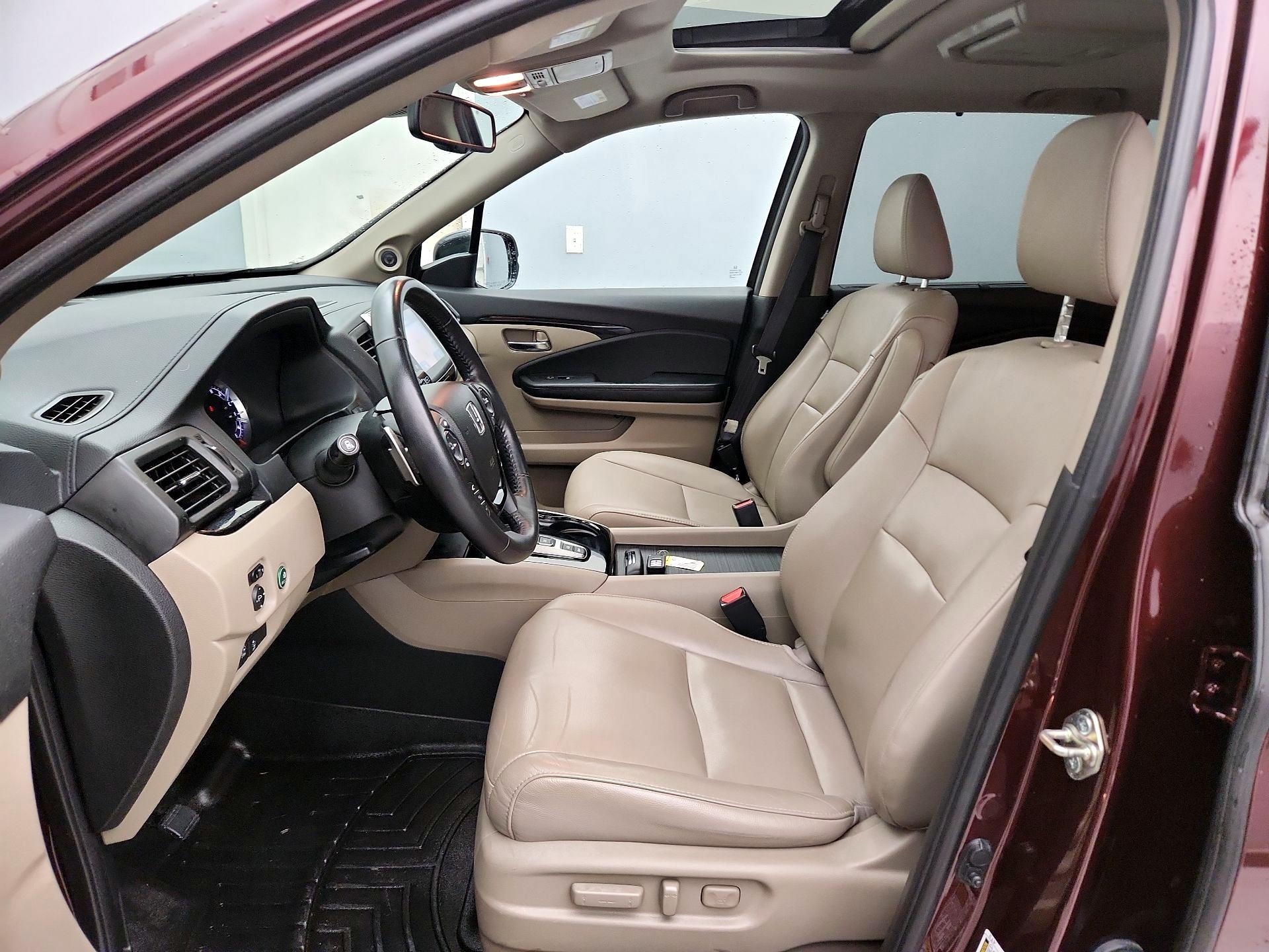Thumbnail: 2016 Honda Pilot - 11