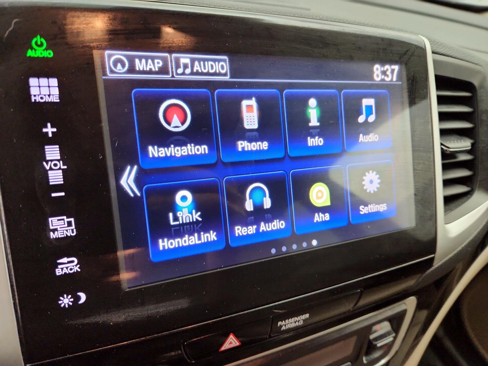 Thumbnail: 2016 Honda Pilot - 16