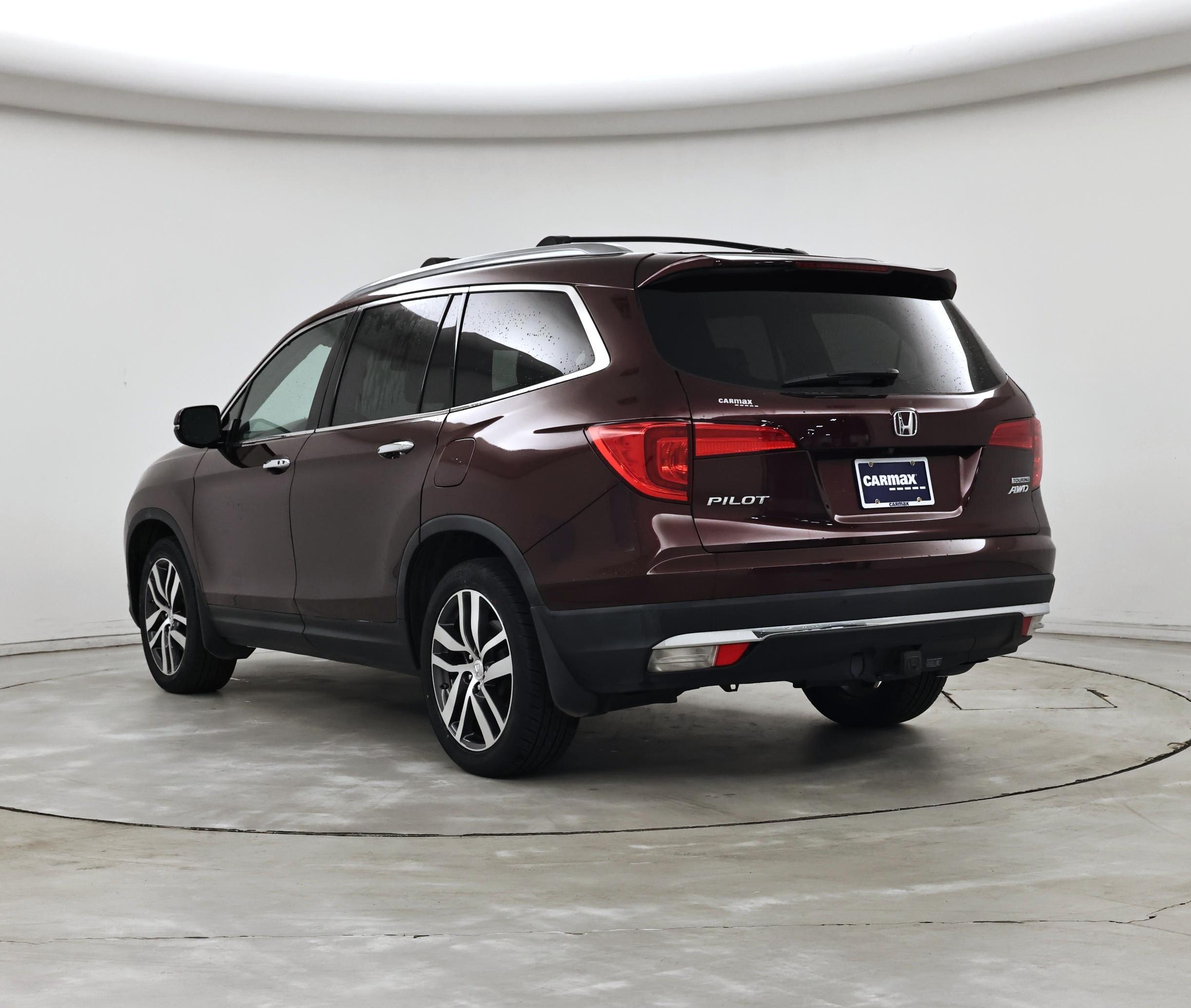 Thumbnail: 2016 Honda Pilot - 2