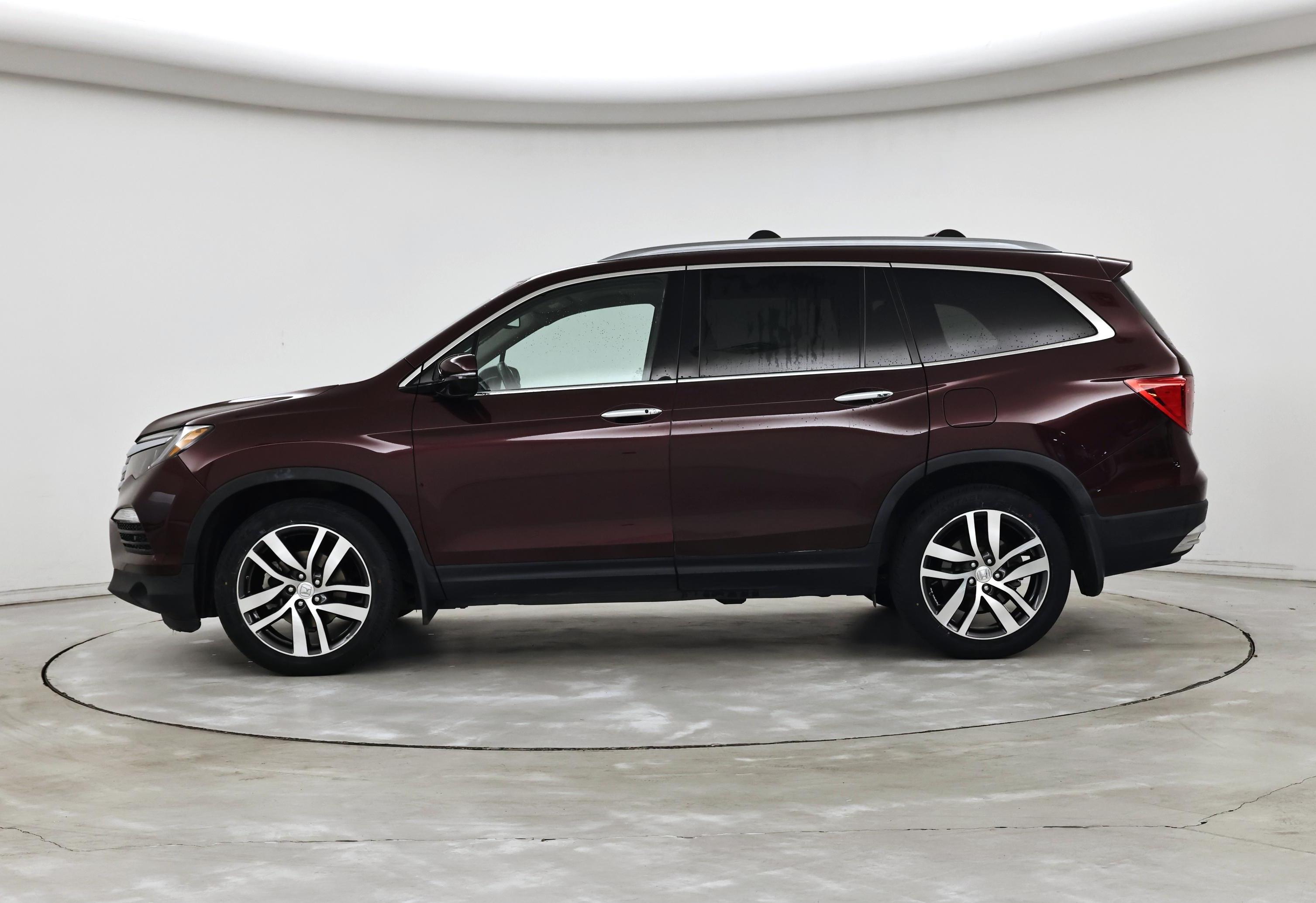Thumbnail: 2016 Honda Pilot - 3