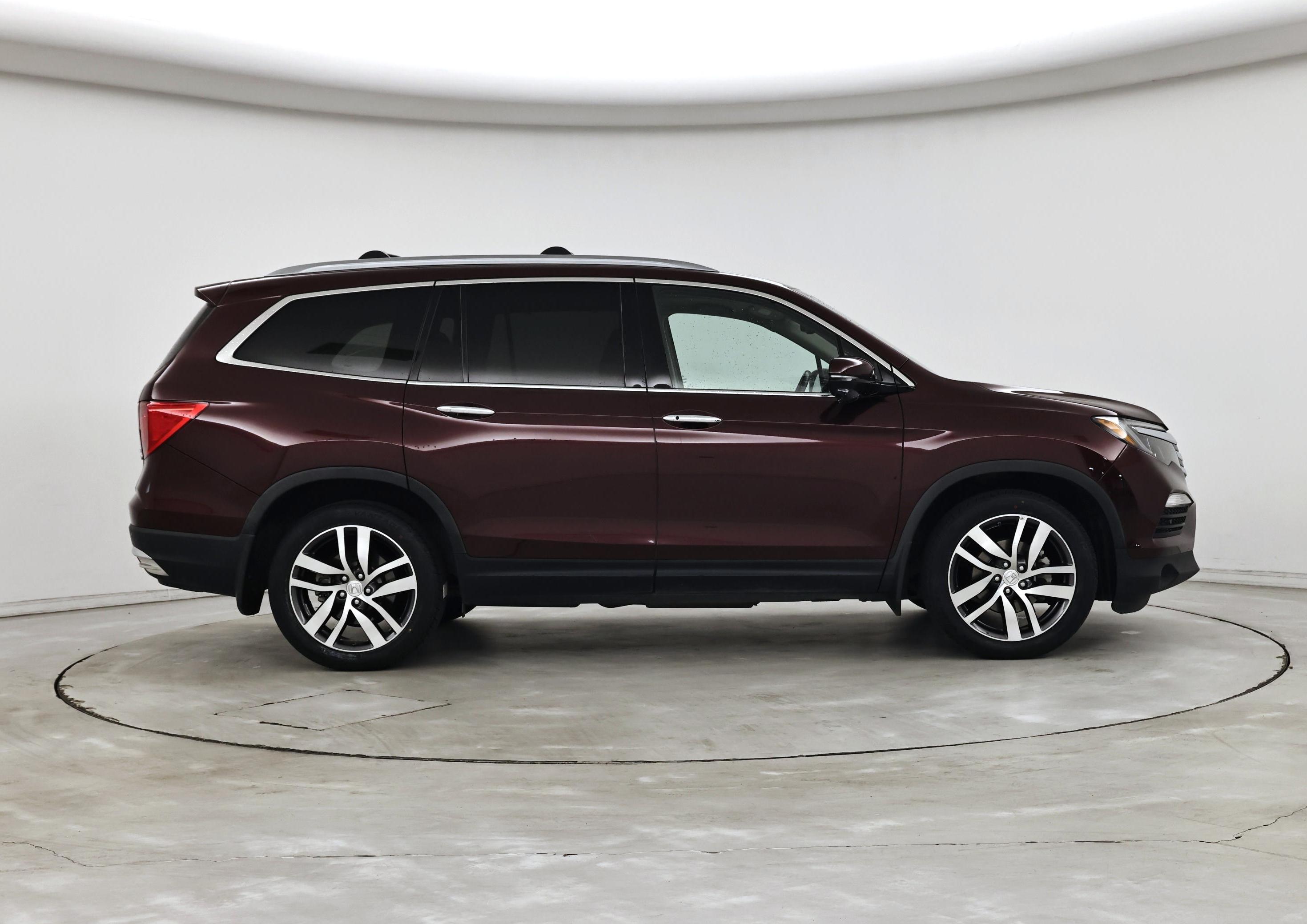 Thumbnail: 2016 Honda Pilot - 7