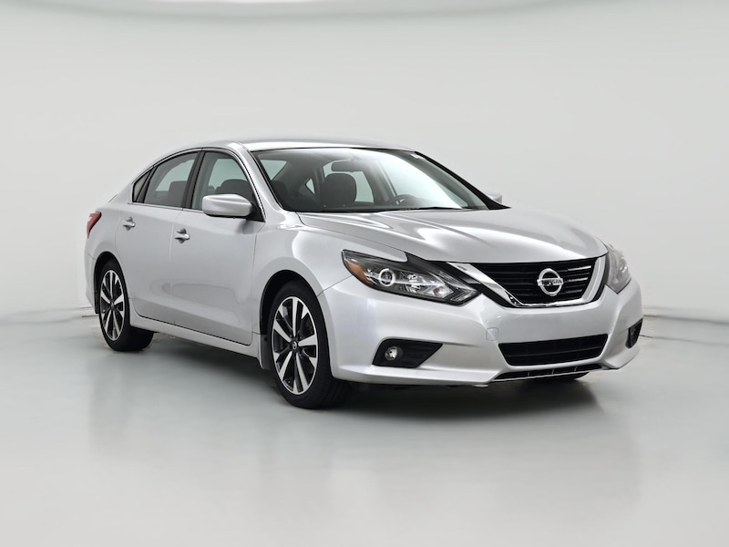 2016 Nissan Altima SR