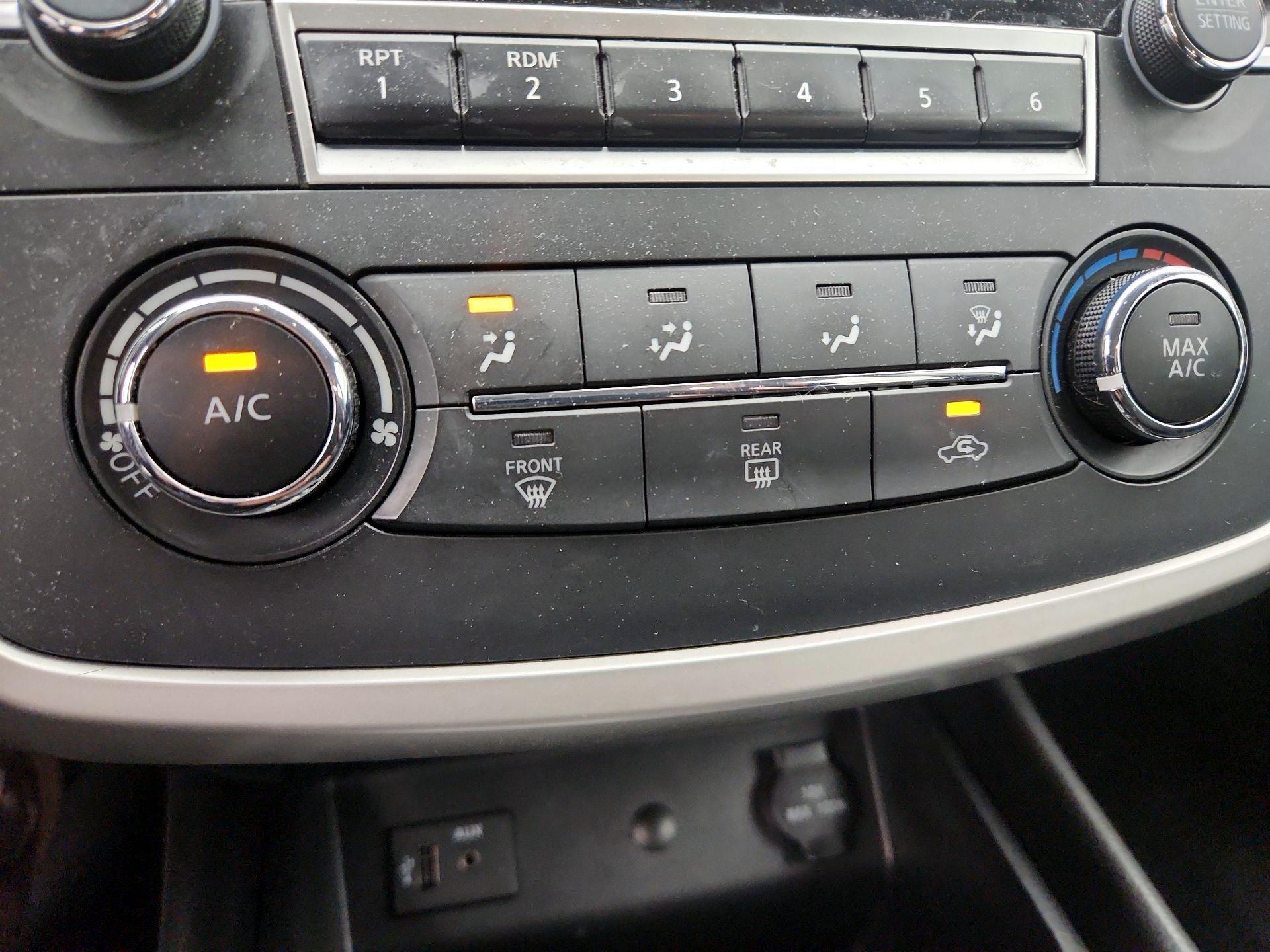 Thumbnail: 2016 Nissan Altima - 16