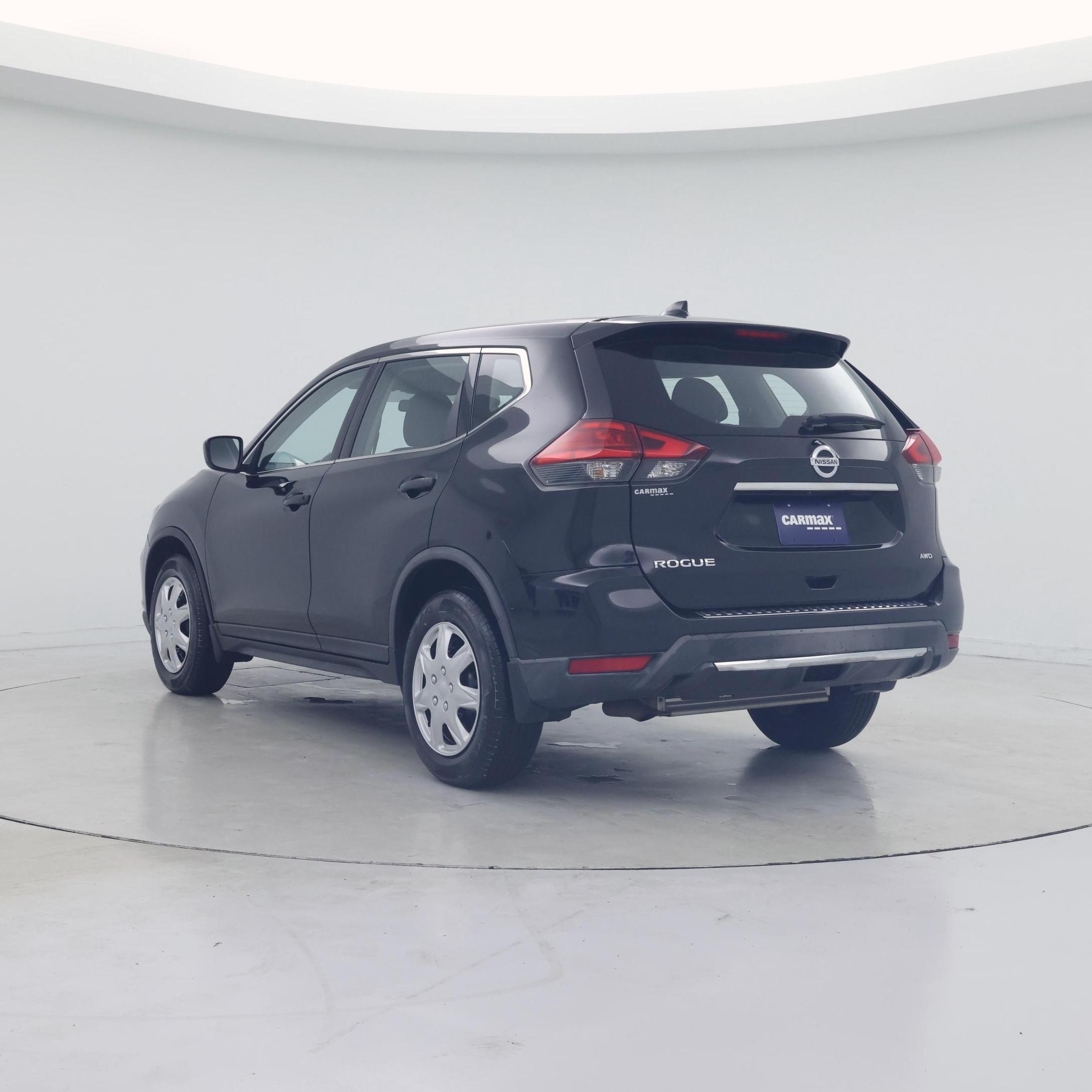 Thumbnail: 2017 Nissan Rogue - 2