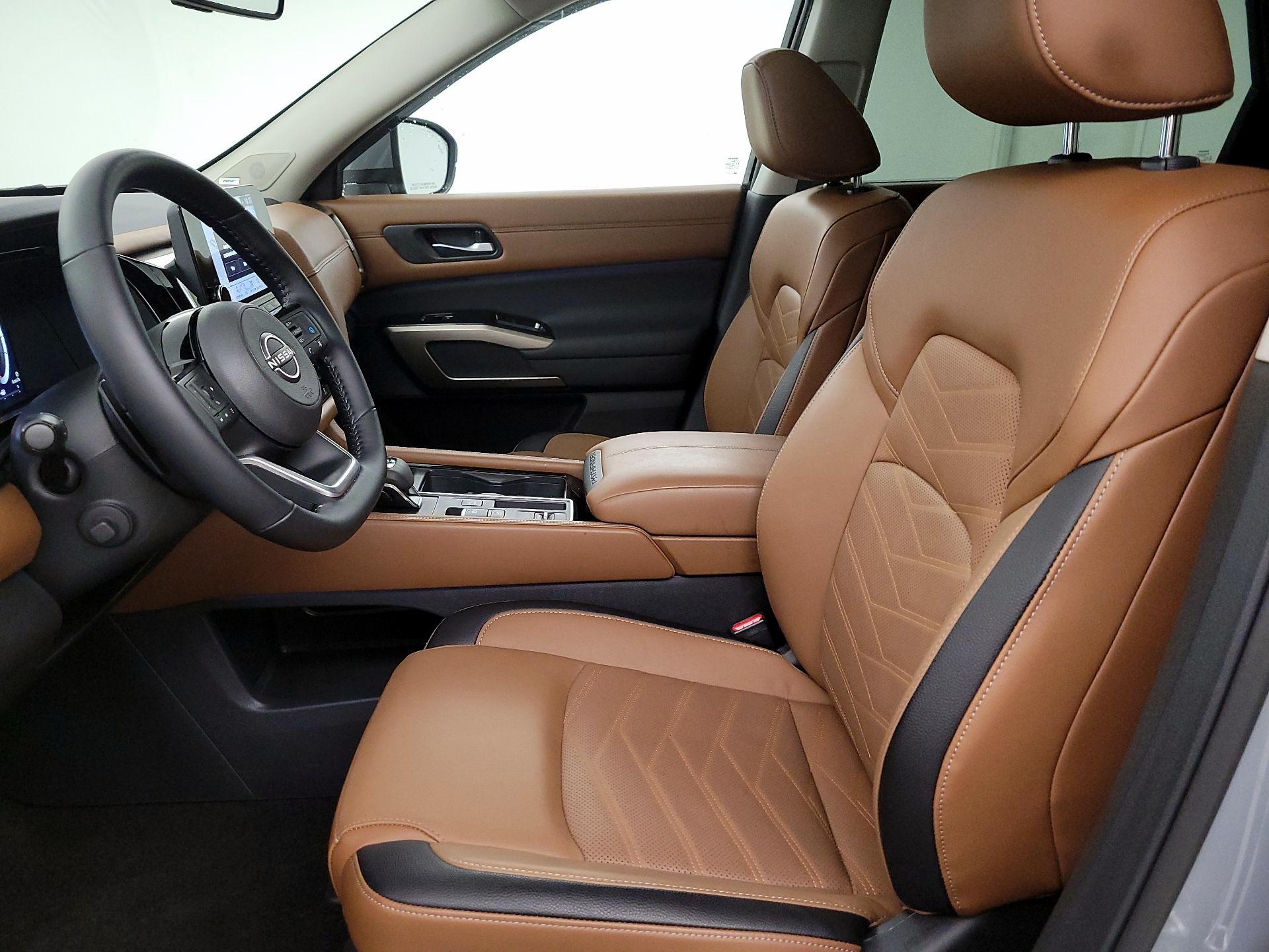 Thumbnail: 2025 Nissan Pathfinder - 11