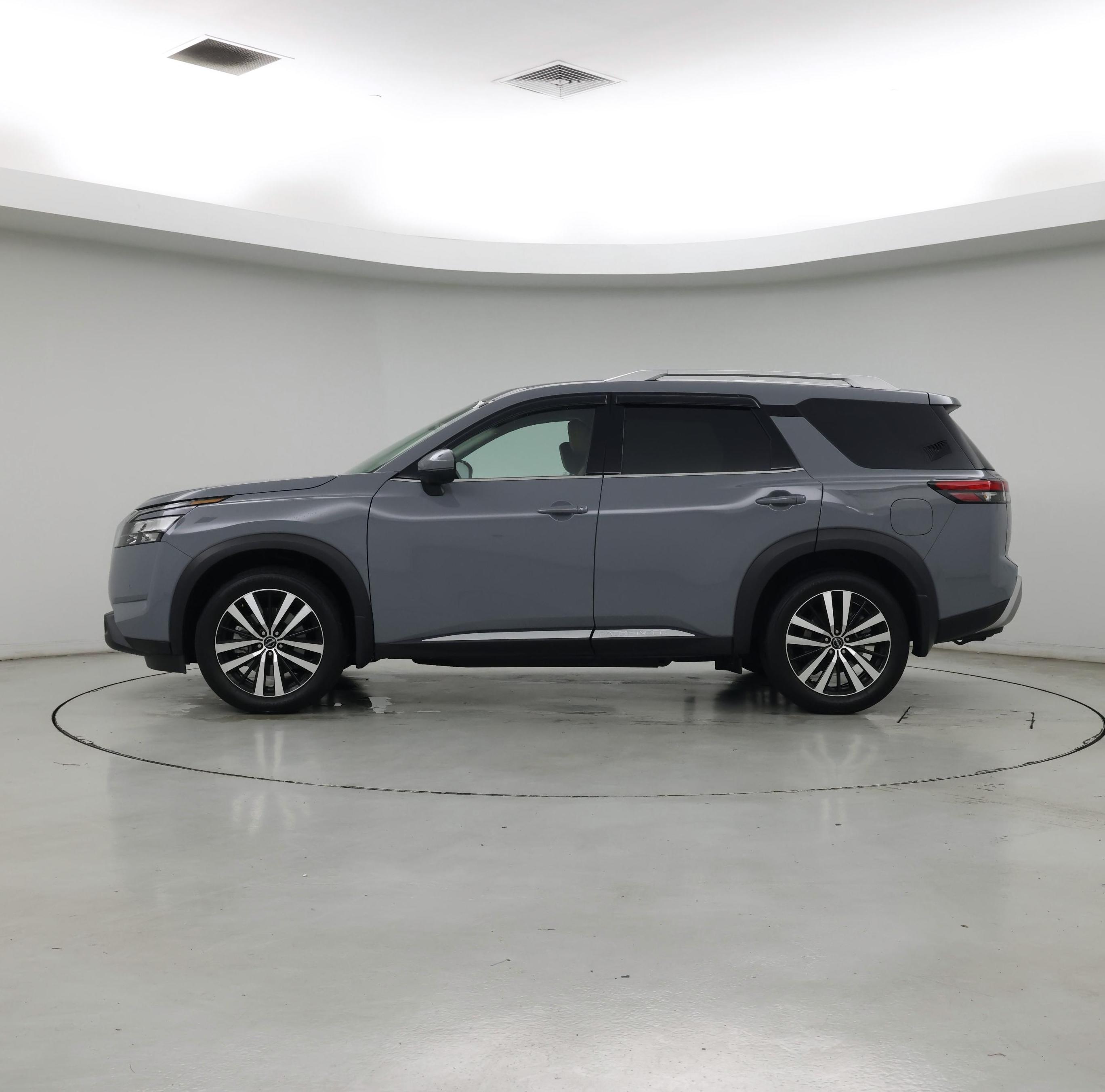 Thumbnail: 2025 Nissan Pathfinder - 3
