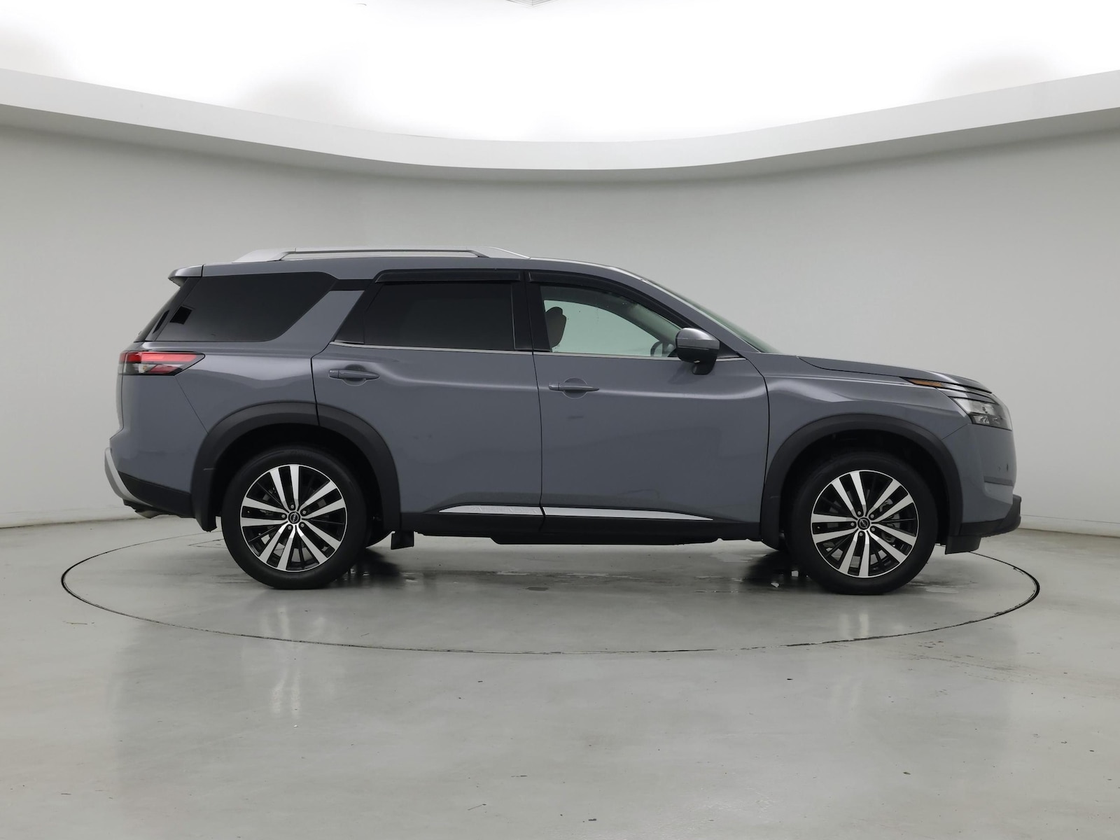 2025 Nissan Pathfinder Platinum - Photo 8
