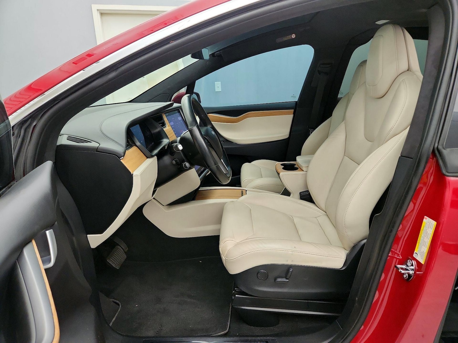 2019 Tesla Model X Long Range - Photo 12