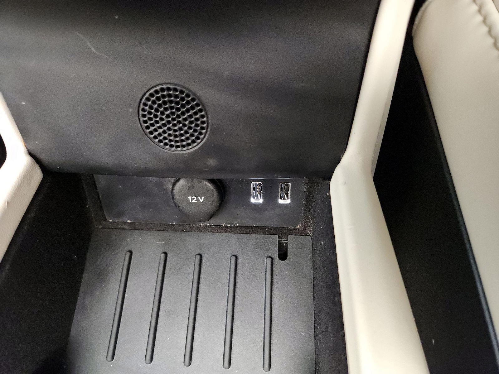 2019 Tesla Model X Long Range - Photo 19