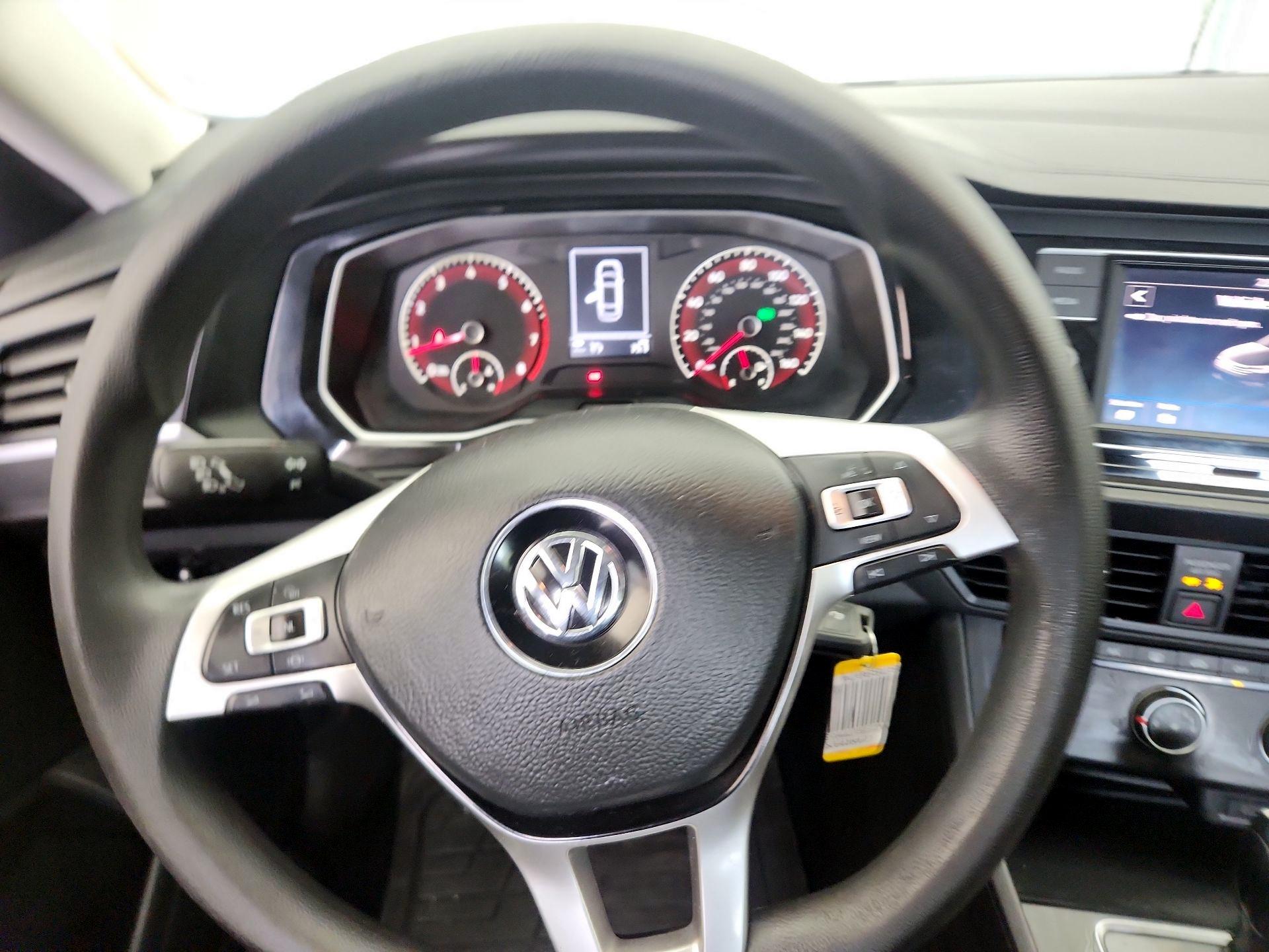 Thumbnail: 2021 Volkswagen Jetta - 10