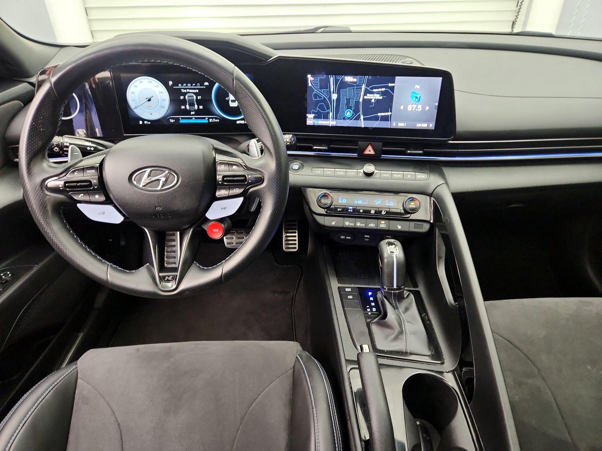 Thumbnail: 2022 Hyundai Elantra - 9