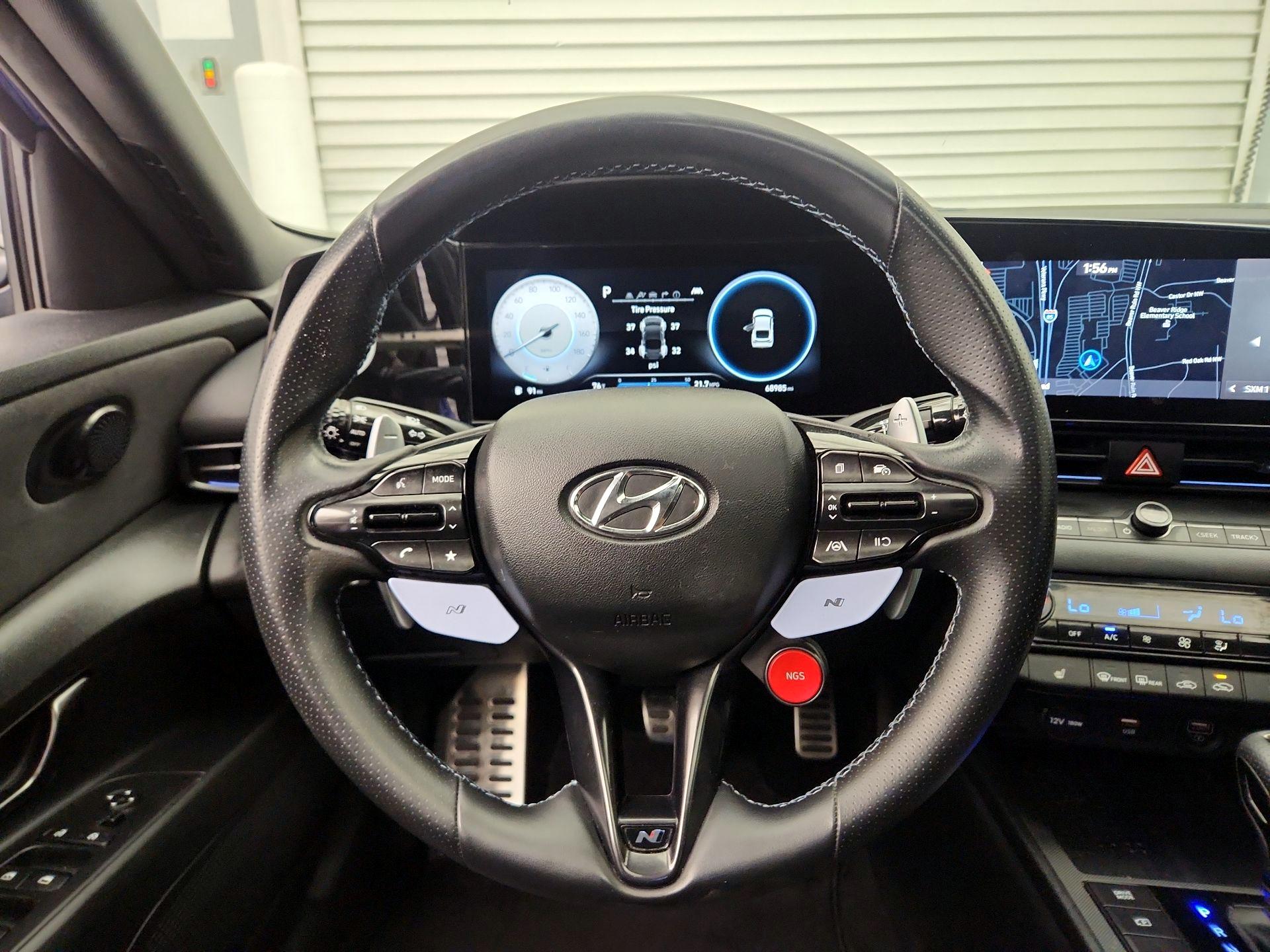 Thumbnail: 2022 Hyundai Elantra - 10