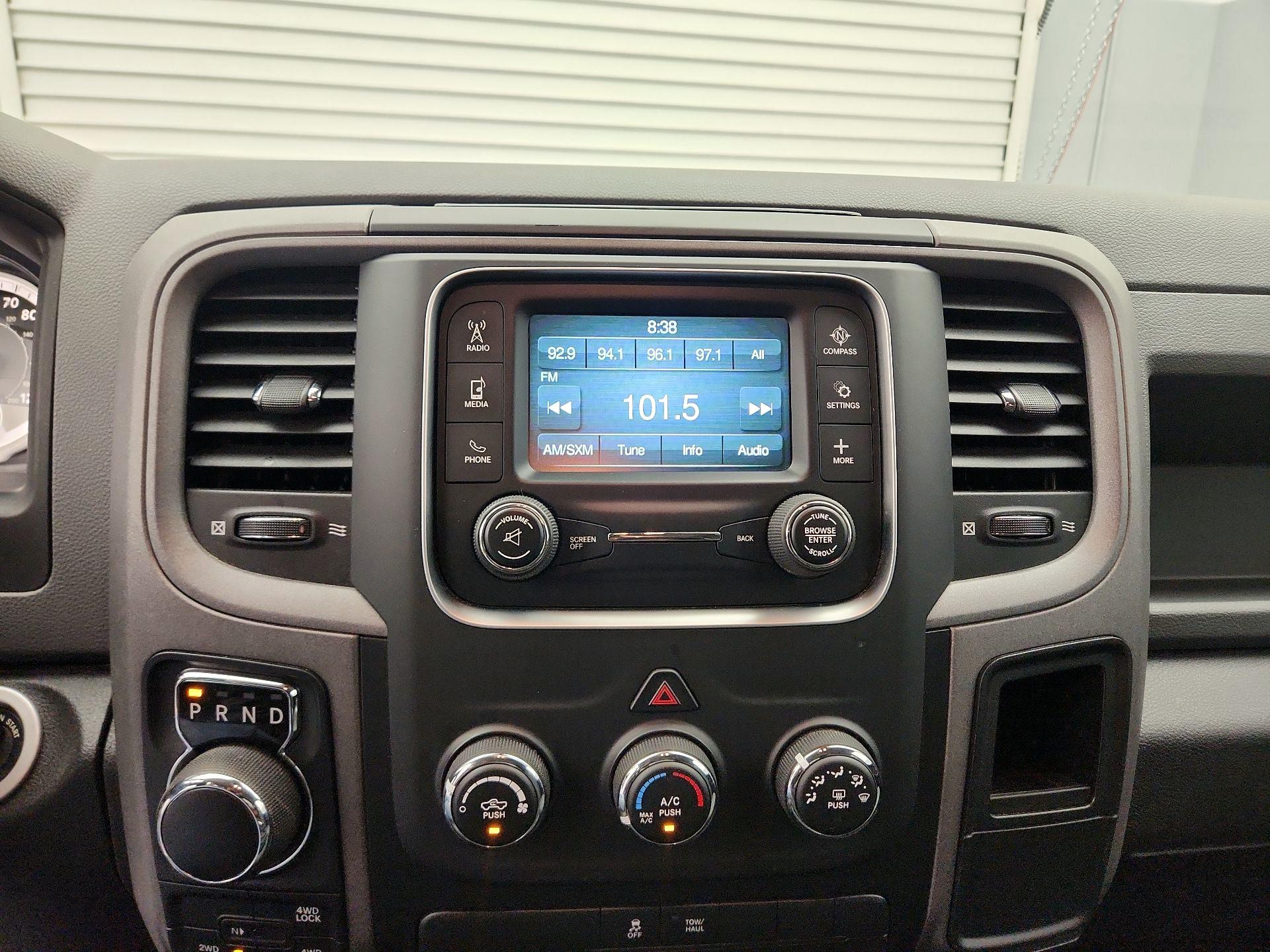 Thumbnail: 2019 RAM 1500 Classic - 15