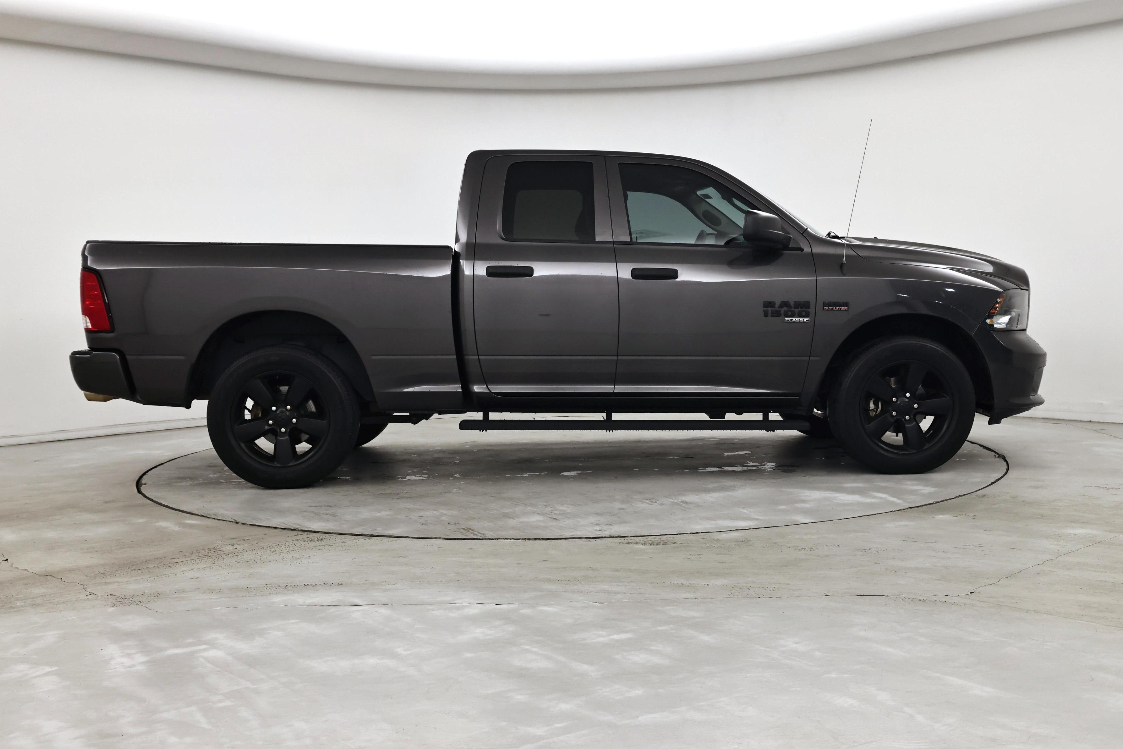 Thumbnail: 2019 RAM 1500 Classic - 7