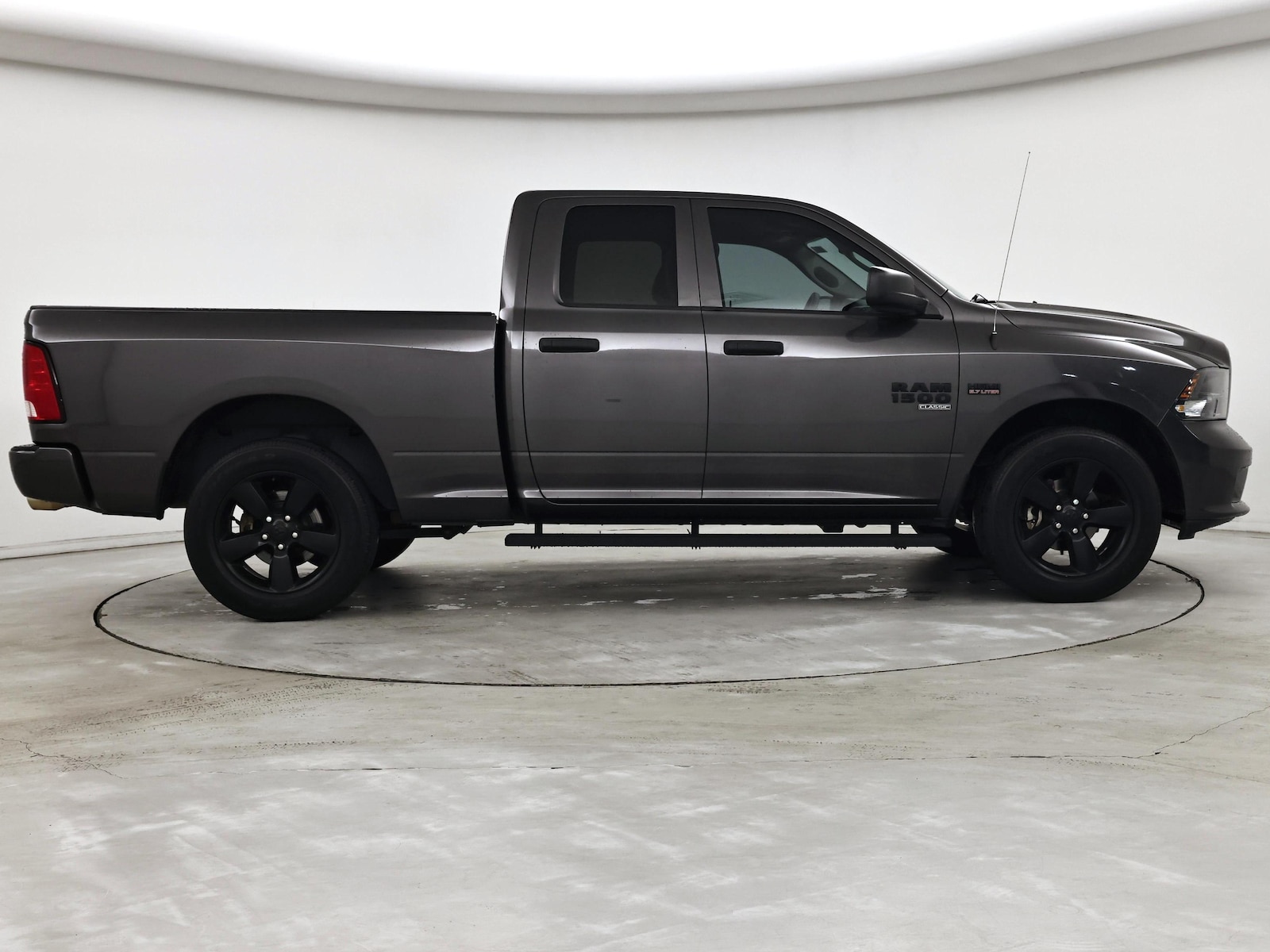 2019 RAM Ram 1500 Classic Express - Photo 8