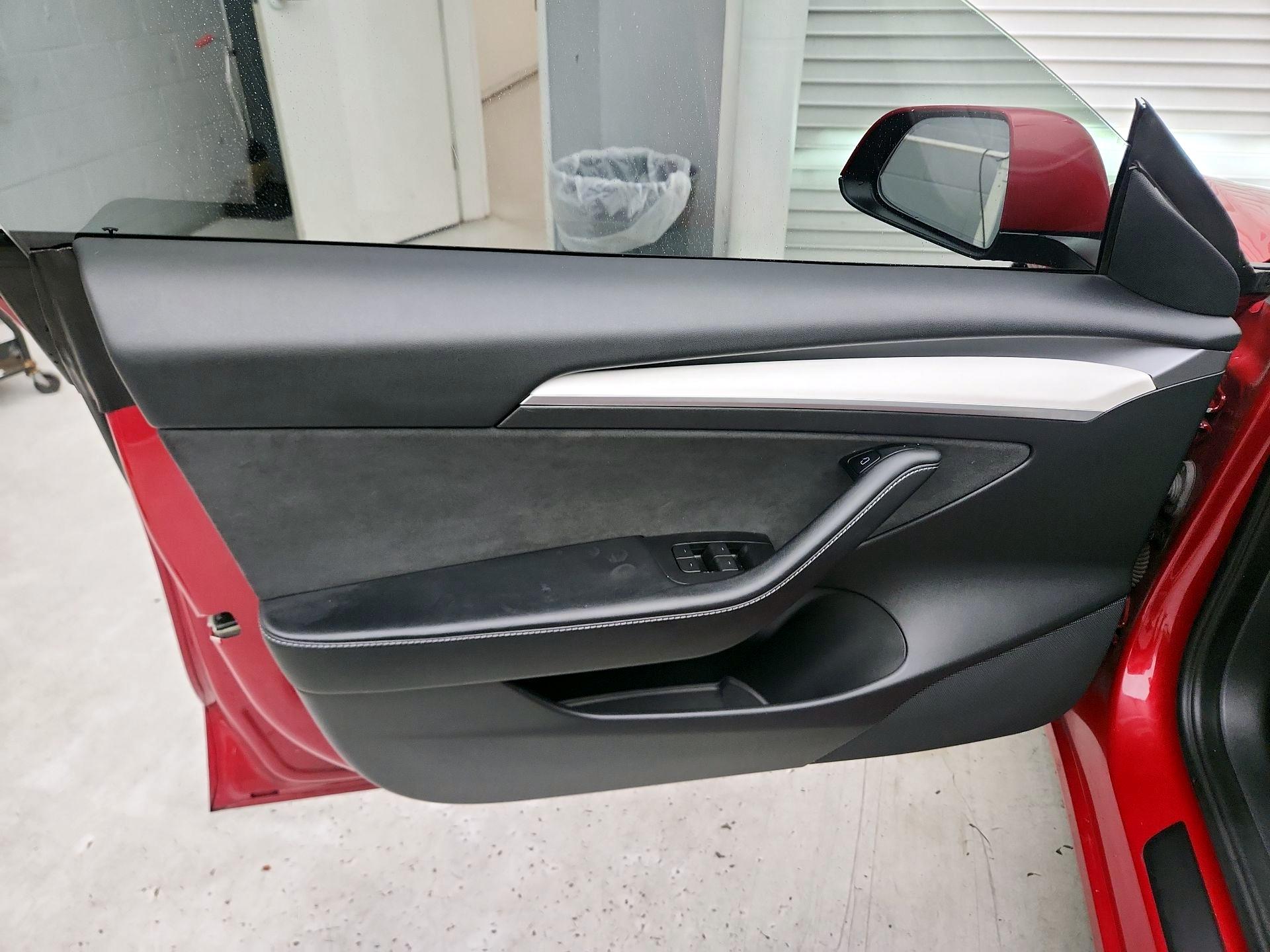 Thumbnail: 2022 Tesla Model 3 - 12