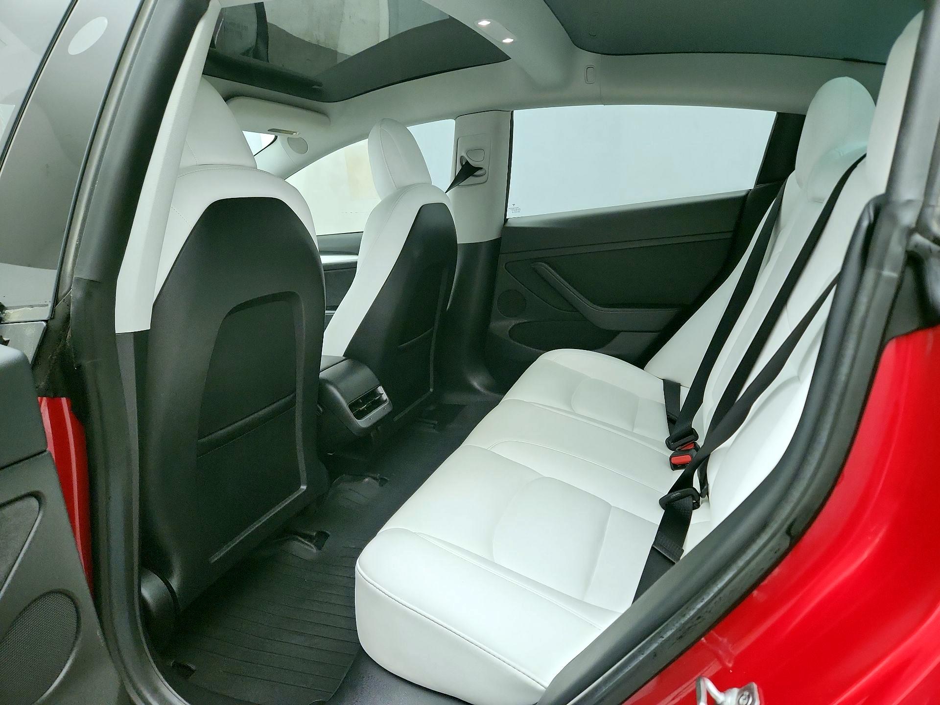 Thumbnail: 2022 Tesla Model 3 - 20