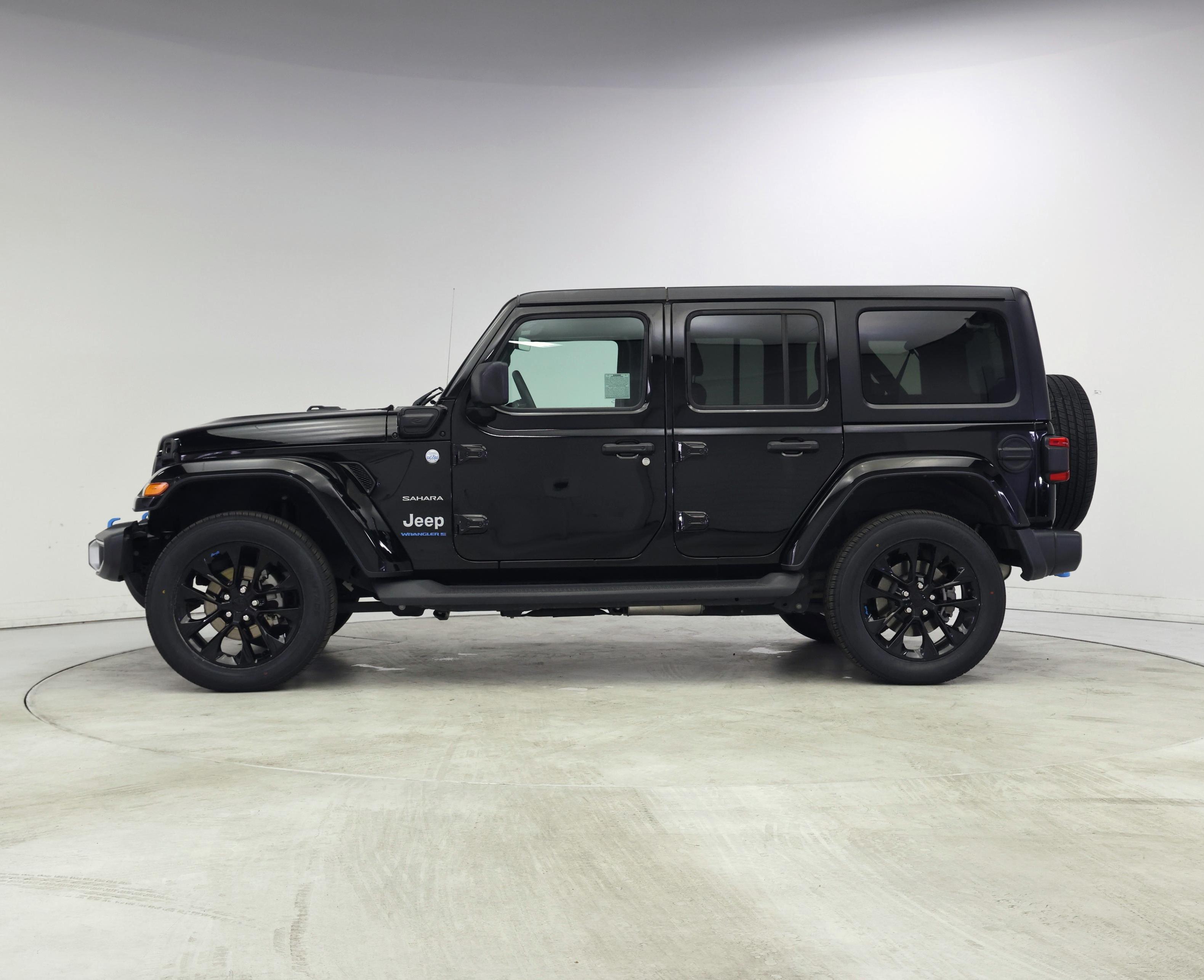 Thumbnail: 2023 Jeep Wrangler - 3