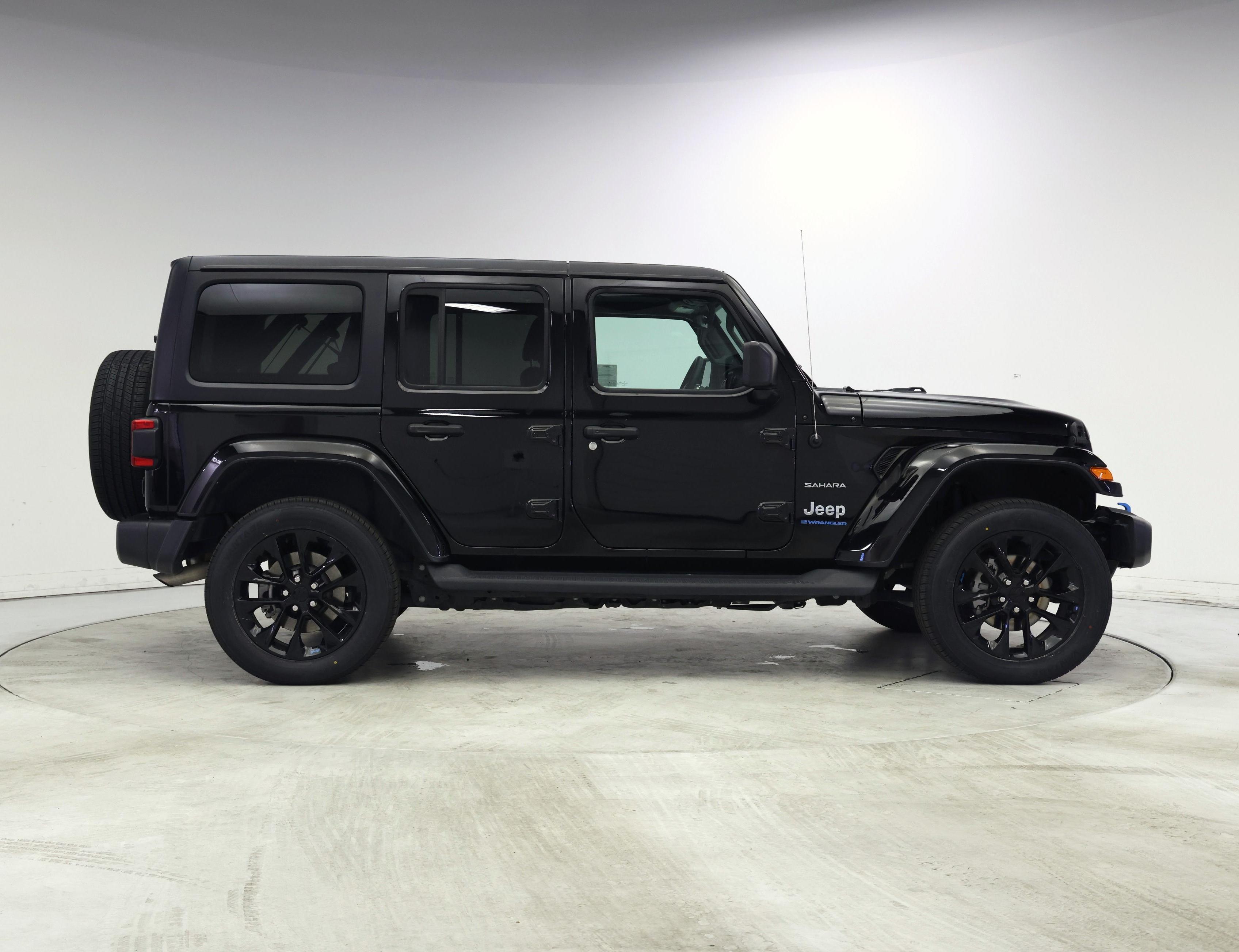 Thumbnail: 2023 Jeep Wrangler - 7