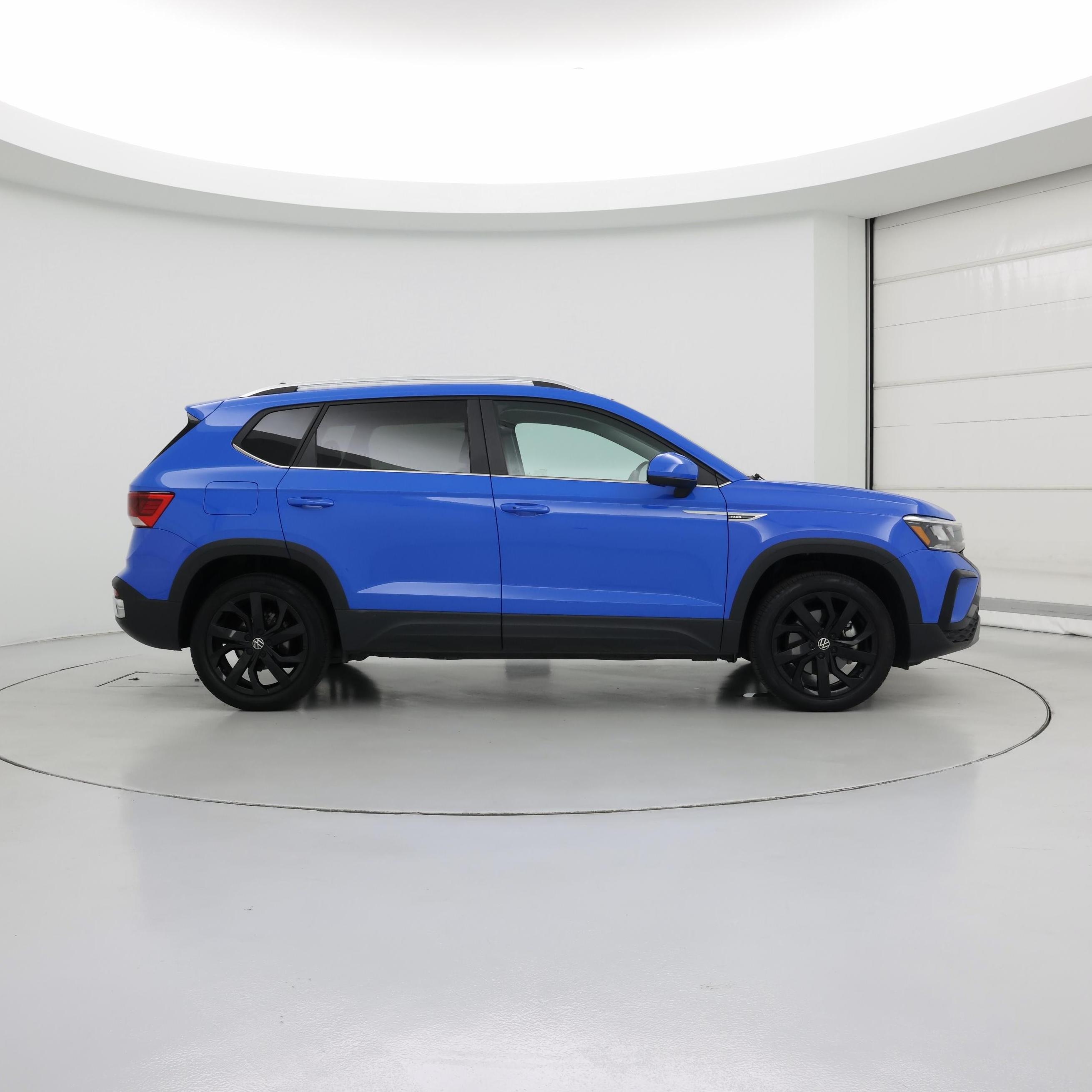 Thumbnail: 2023 Volkswagen Taos - 7