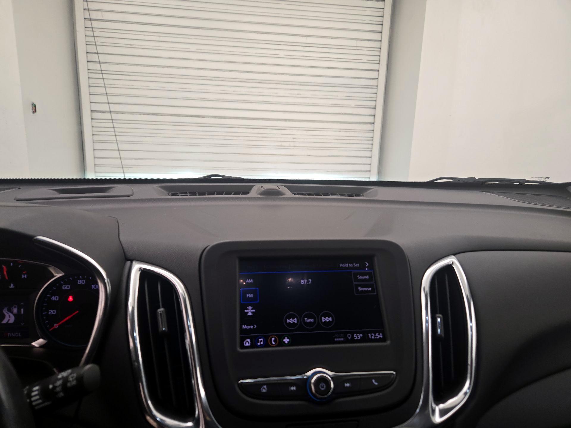 Thumbnail: 2022 Chevrolet Equinox - 9