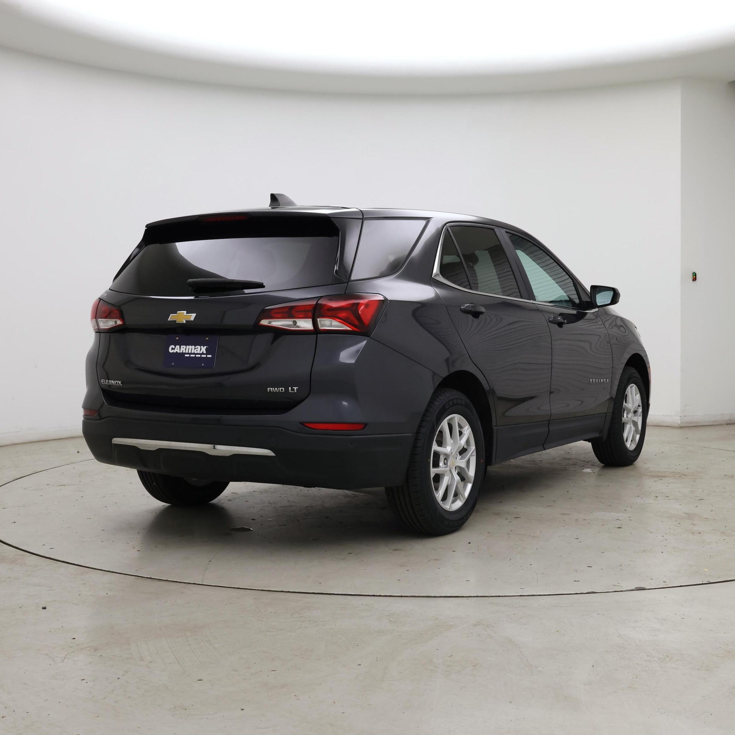 Thumbnail: 2022 Chevrolet Equinox - 8