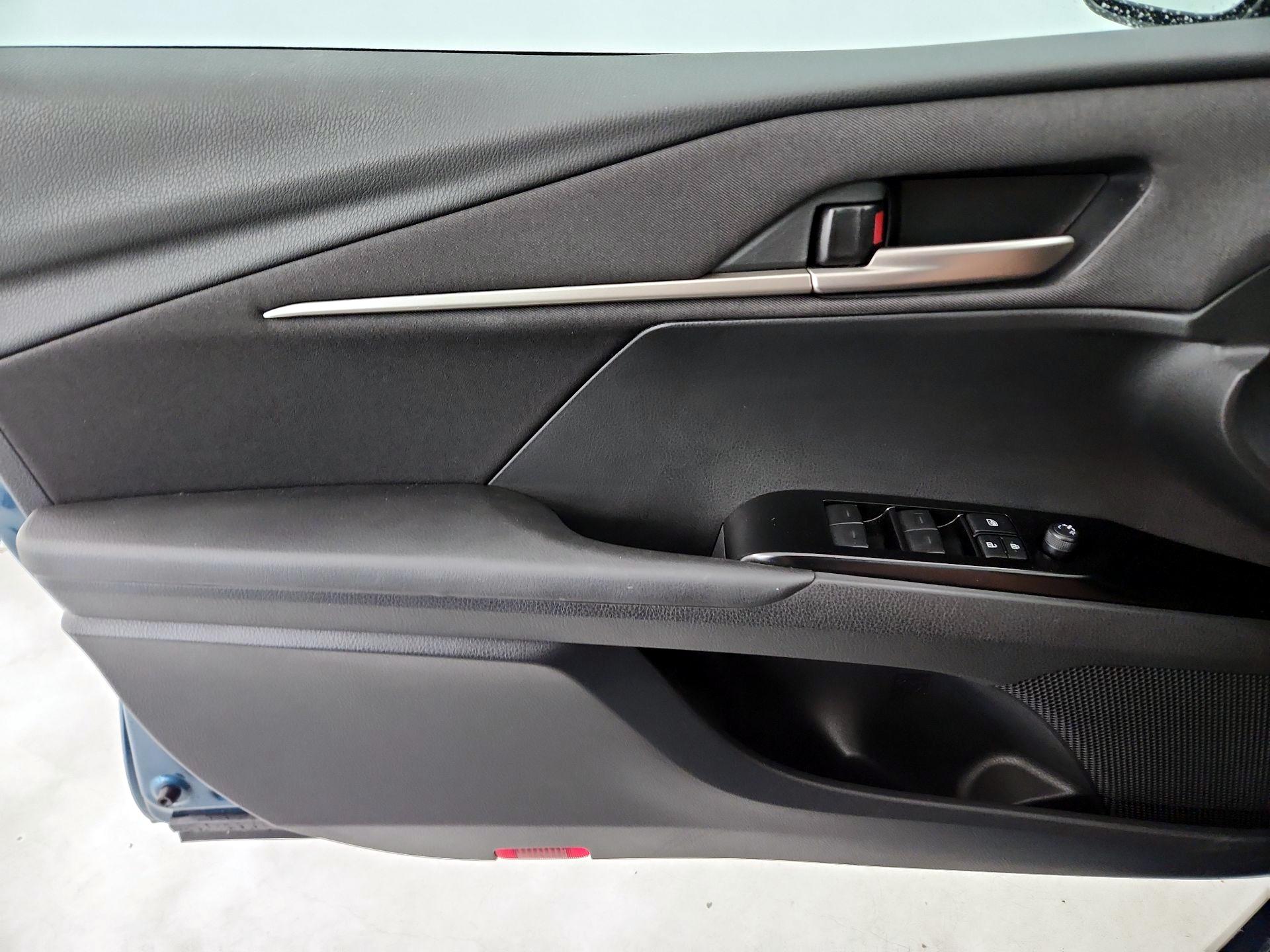 Thumbnail: 2026 Toyota Camry - 12