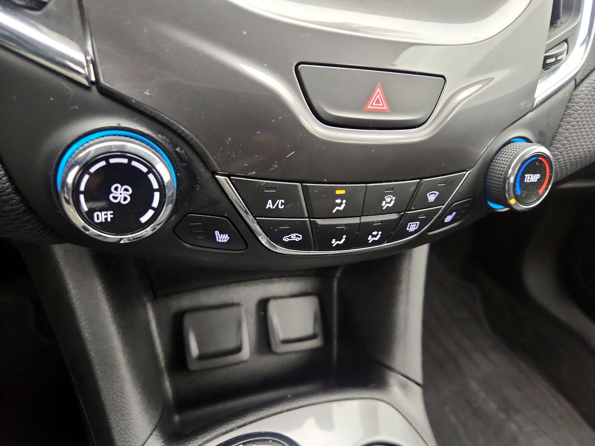Thumbnail: 2018 Chevrolet Cruze - 16