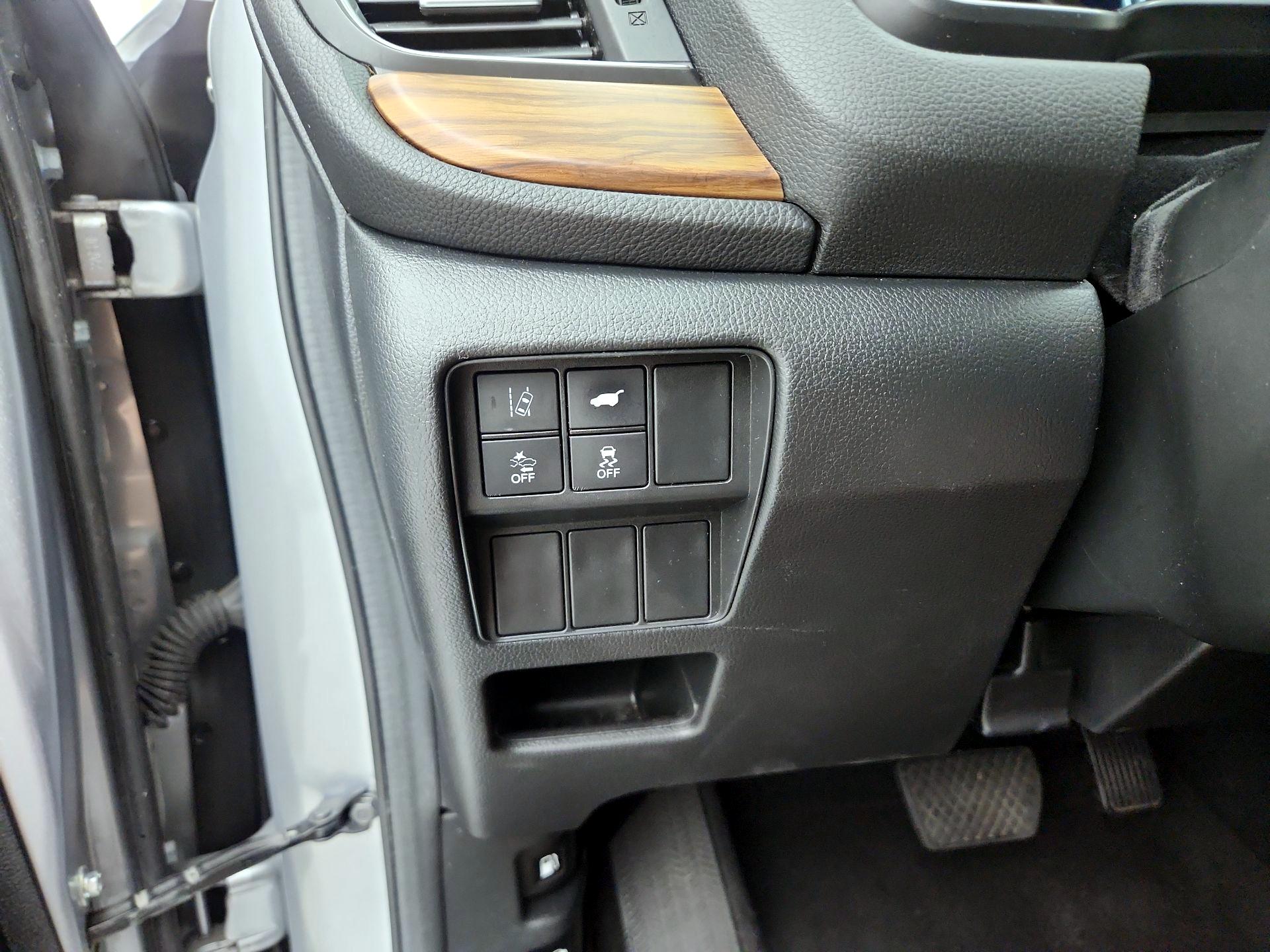 Thumbnail: 2017 Honda CR-V - 13