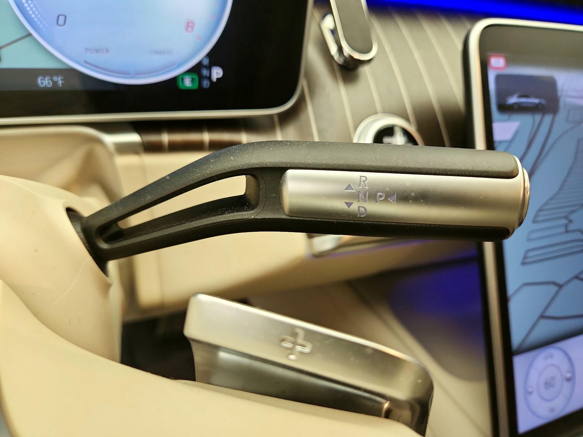 Thumbnail: 2022 Mercedes-Benz S-Class - 18