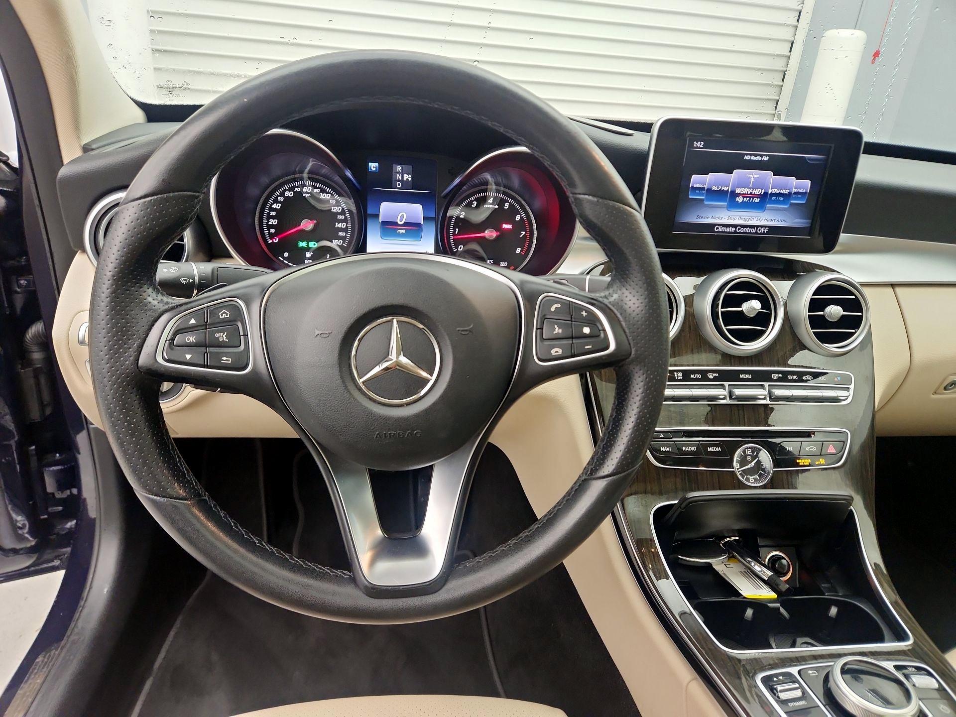 Thumbnail: 2017 Mercedes-Benz C-Class - 10