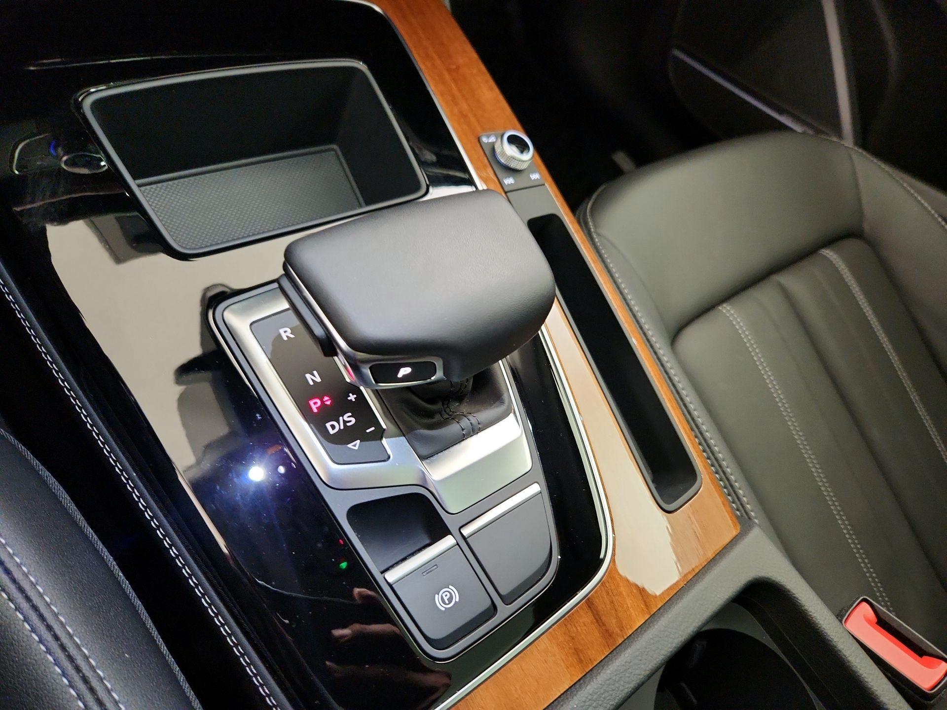 Thumbnail: 2023 Audi Q5 - 18