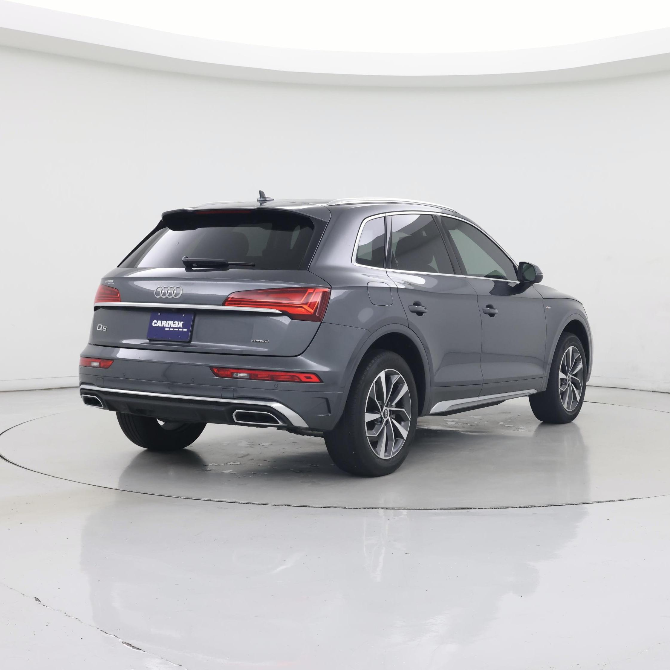 Thumbnail: 2023 Audi Q5 - 8