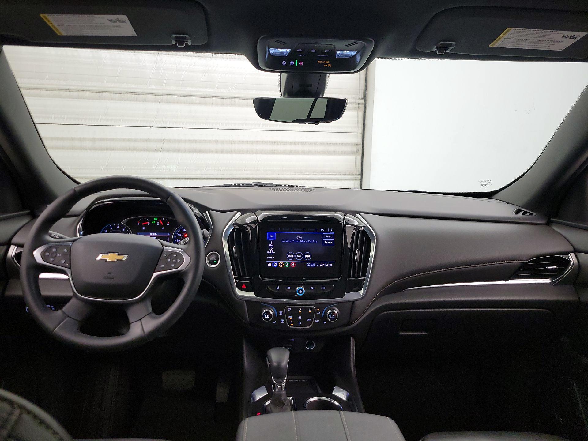 Thumbnail: 2023 Chevrolet Traverse - 9