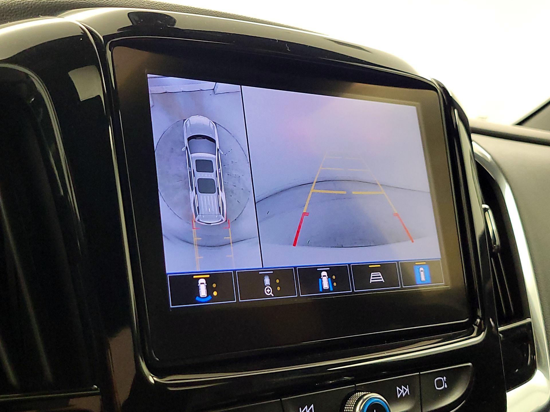 Thumbnail: 2023 Chevrolet Traverse - 14