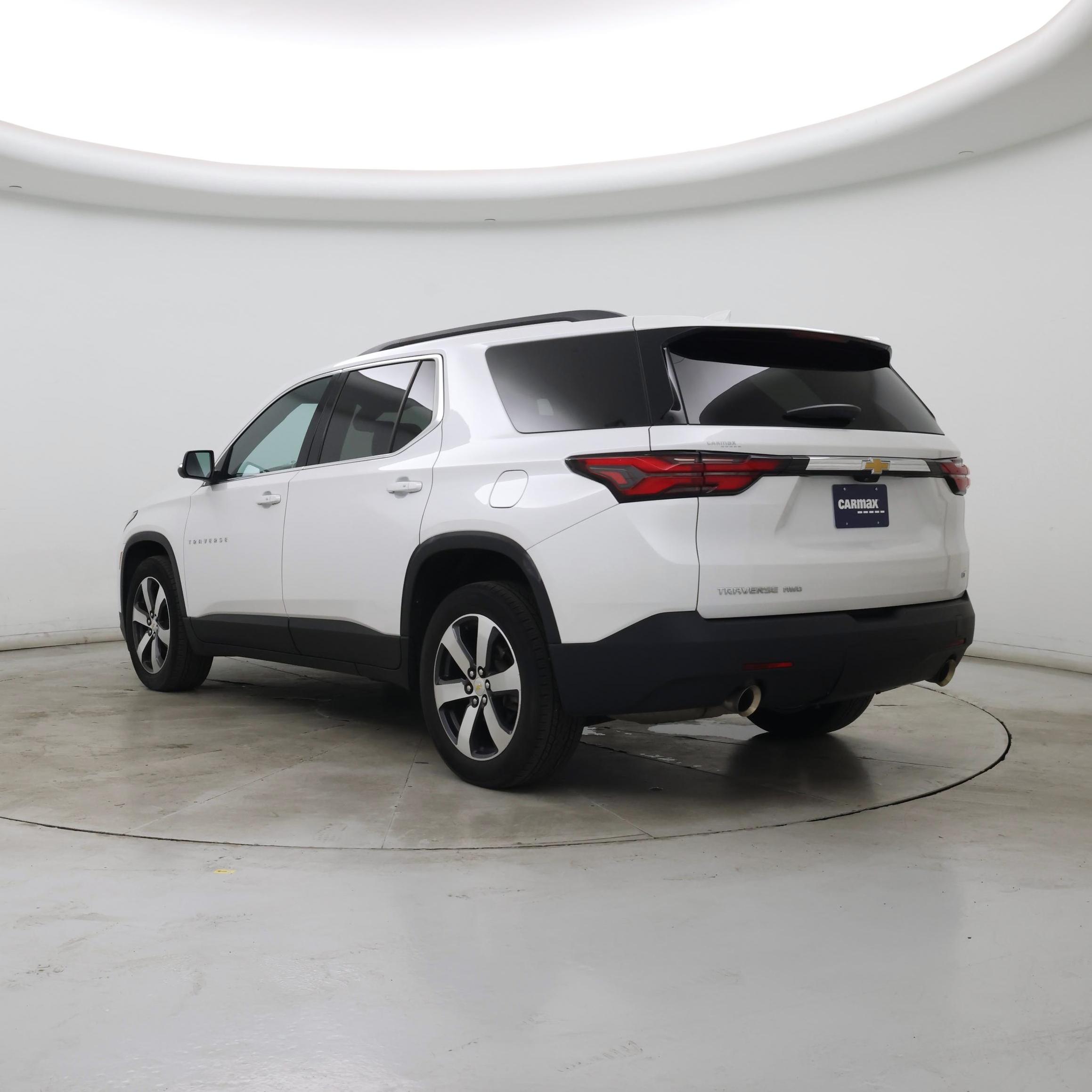 Thumbnail: 2023 Chevrolet Traverse - 2