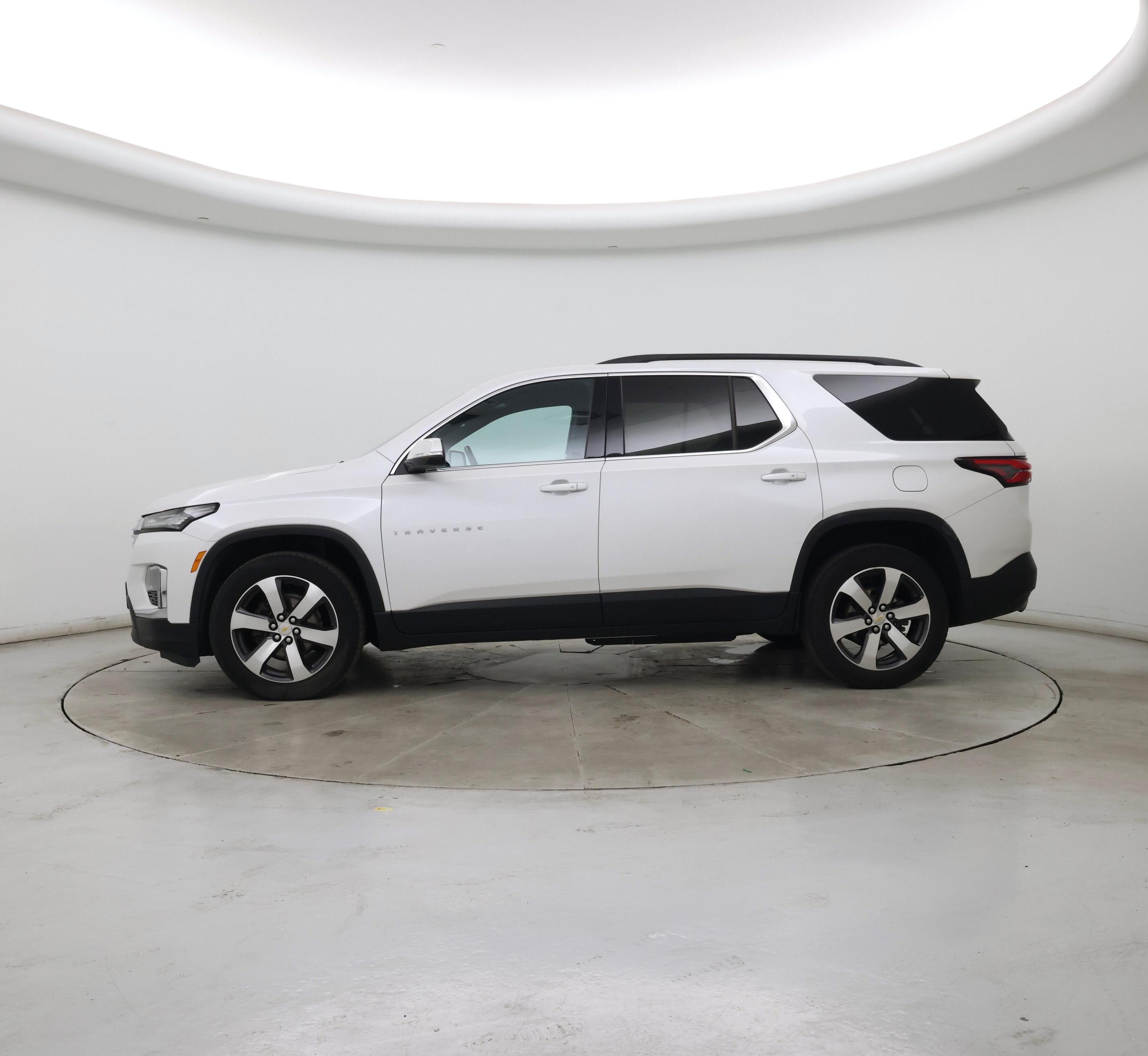 Thumbnail: 2023 Chevrolet Traverse - 3