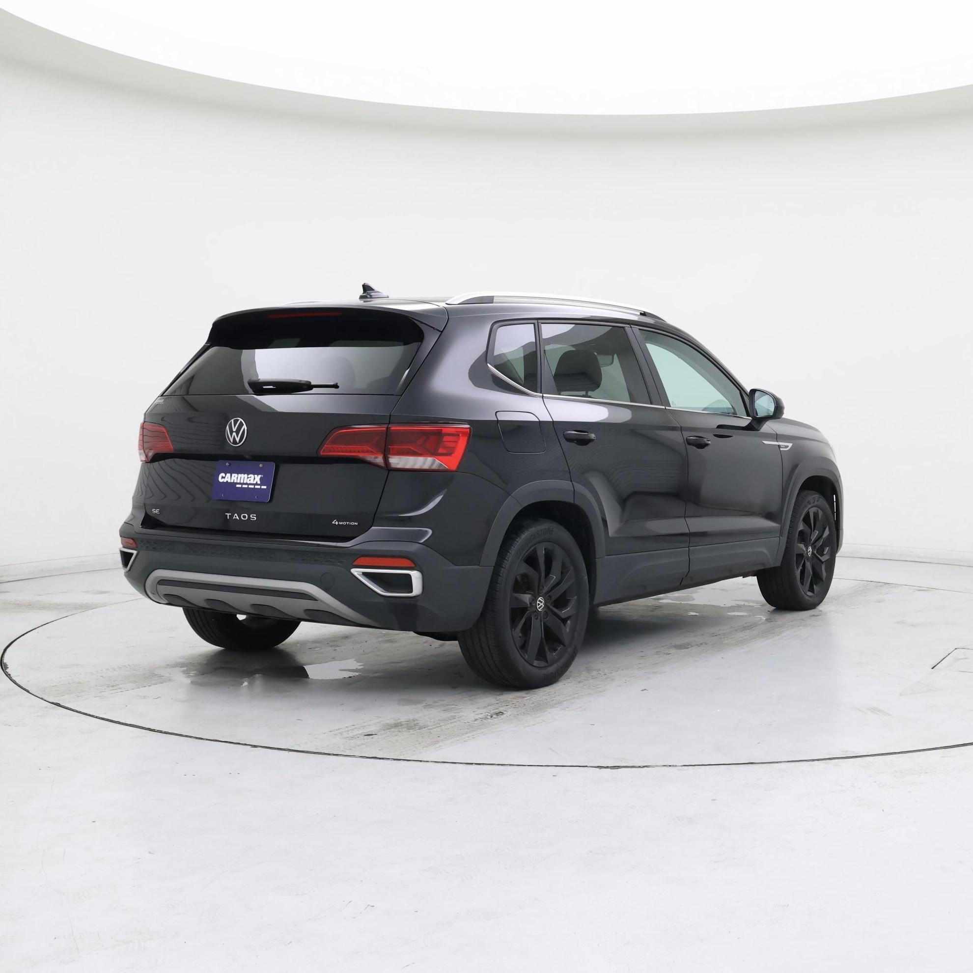 Thumbnail: 2023 Volkswagen Taos - 8
