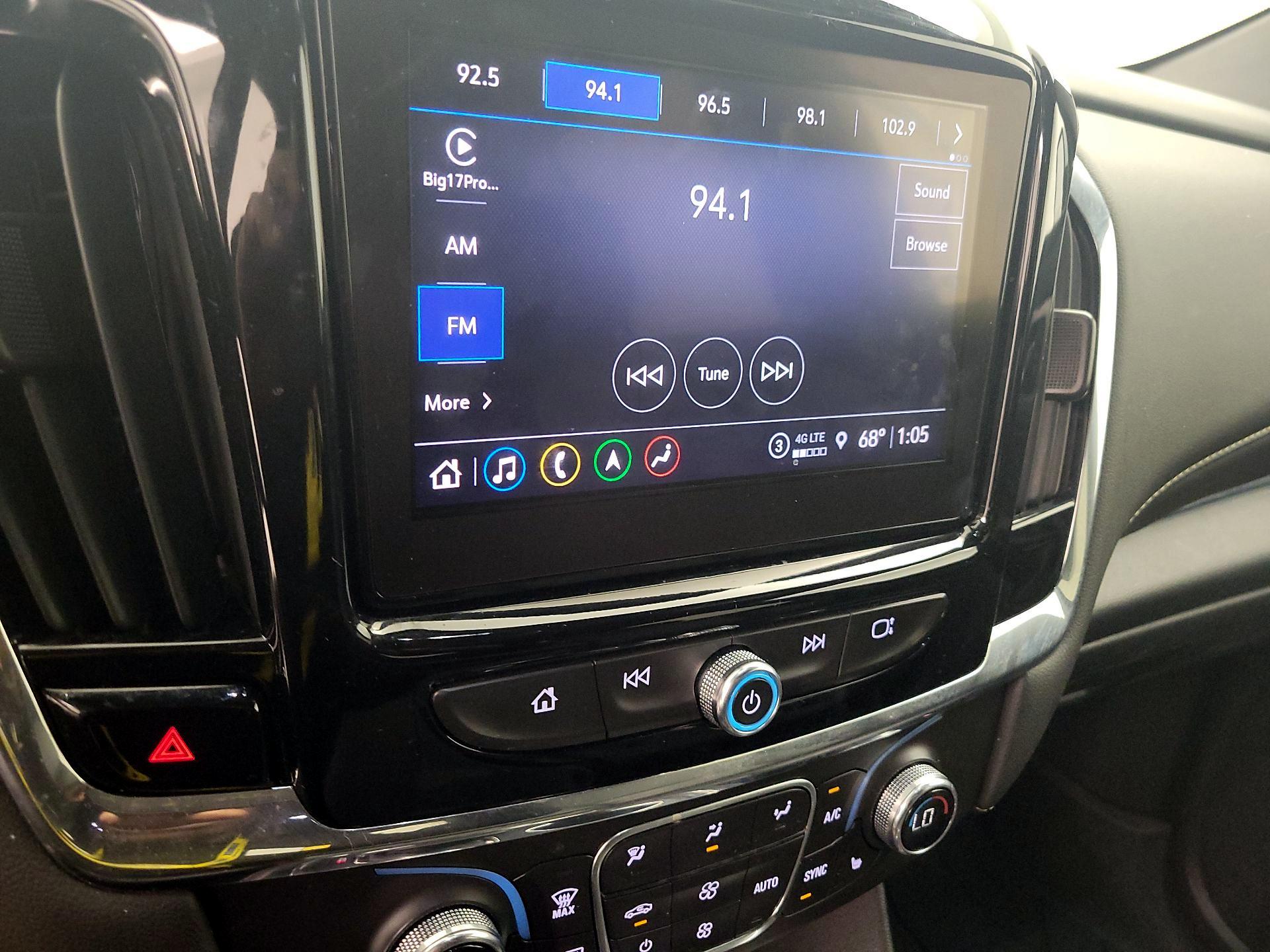 Thumbnail: 2023 Chevrolet Traverse - 16