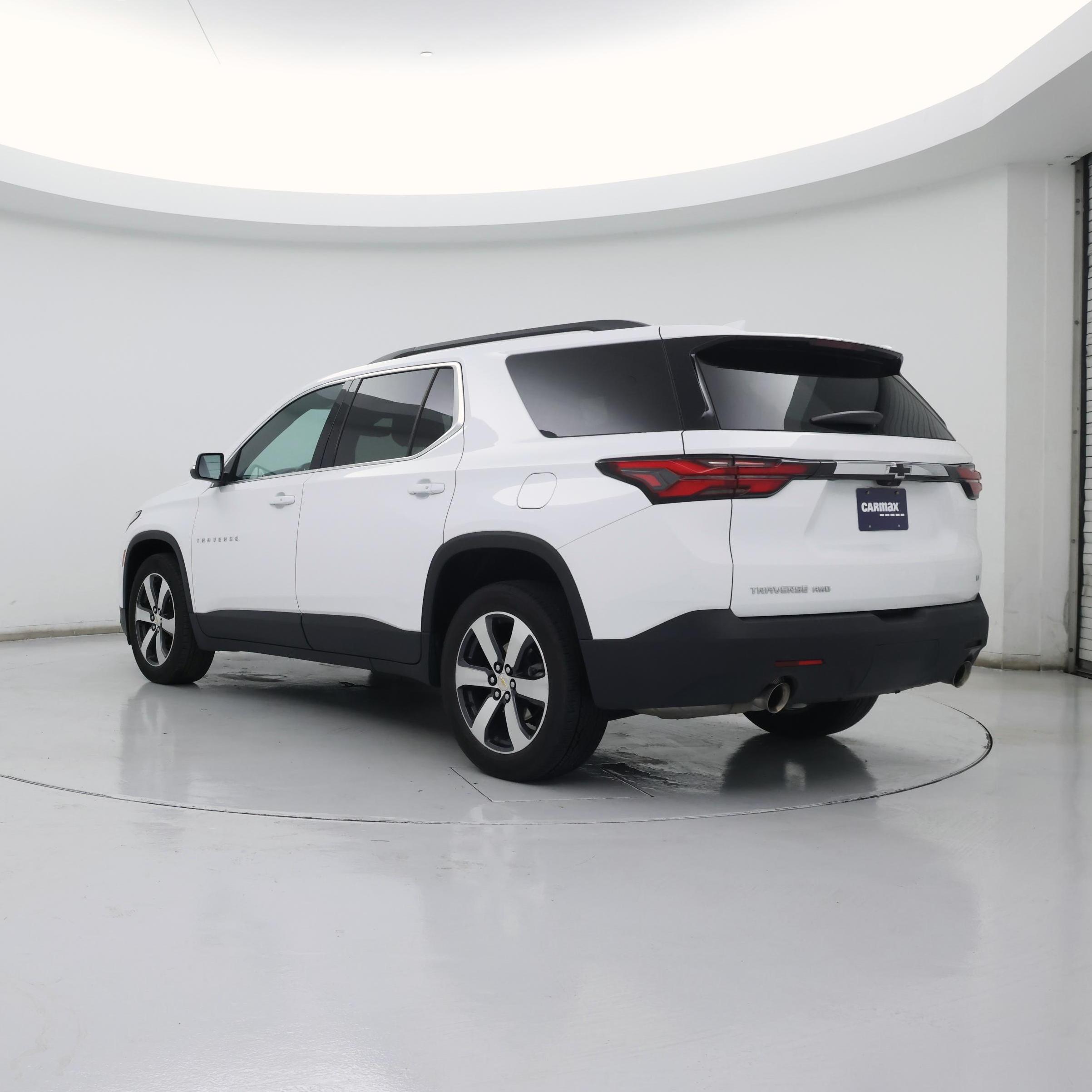 Thumbnail: 2023 Chevrolet Traverse - 2
