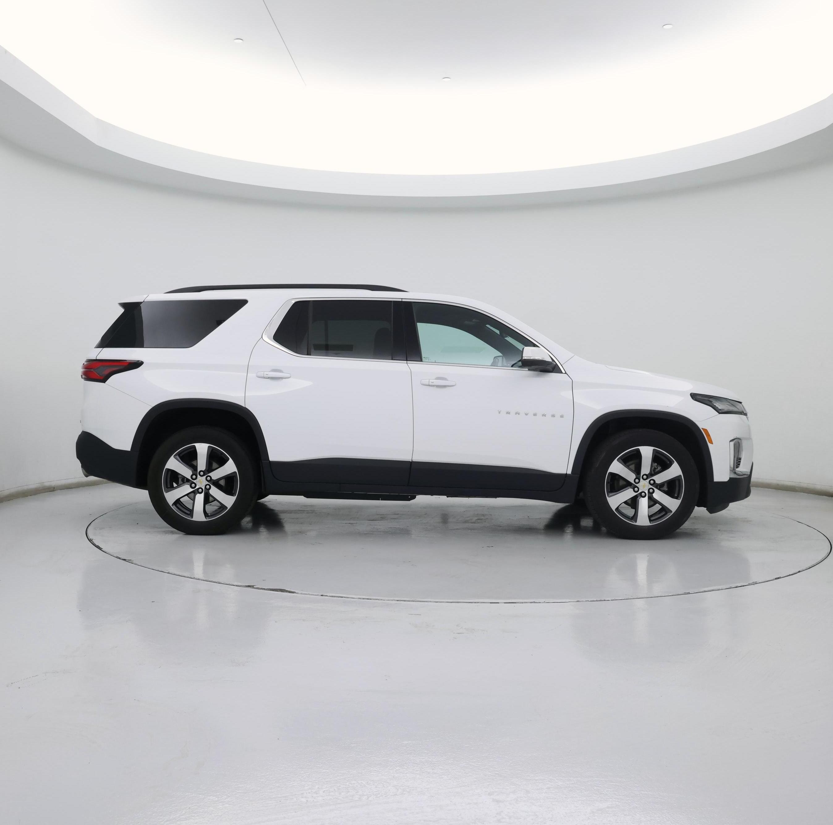 Thumbnail: 2023 Chevrolet Traverse - 7