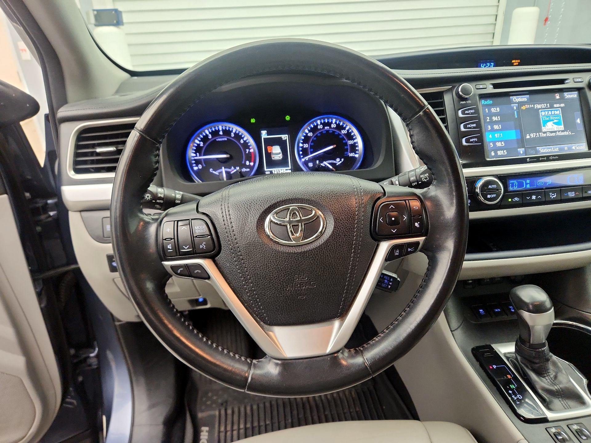Thumbnail: 2018 Toyota Highlander - 10