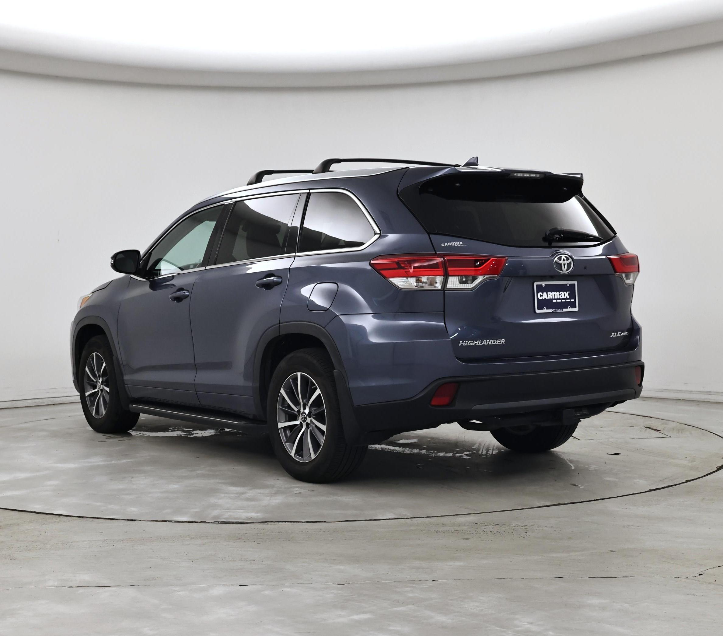 Thumbnail: 2018 Toyota Highlander - 2