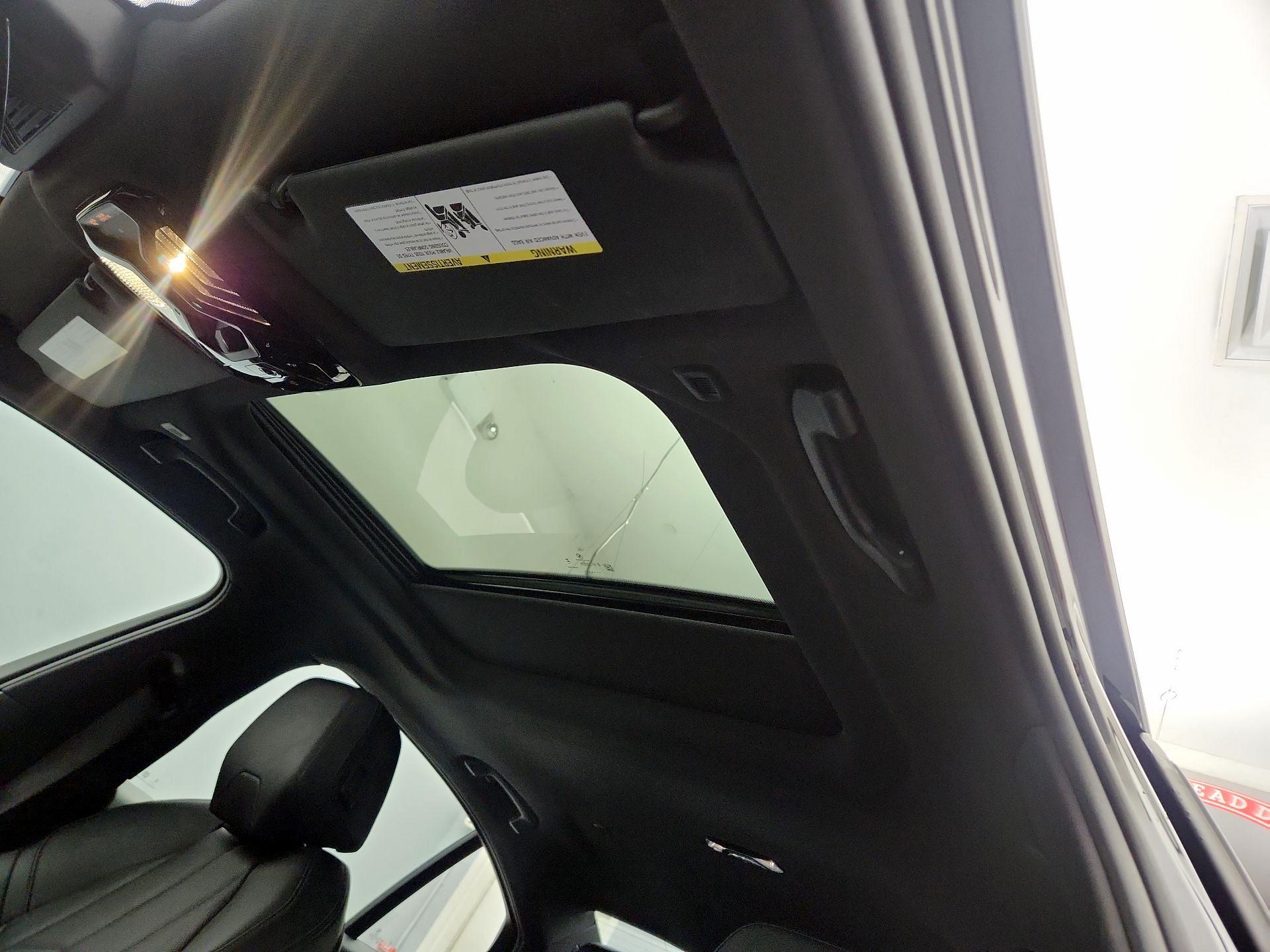 Thumbnail: 2025 BMW 5 Series - 20