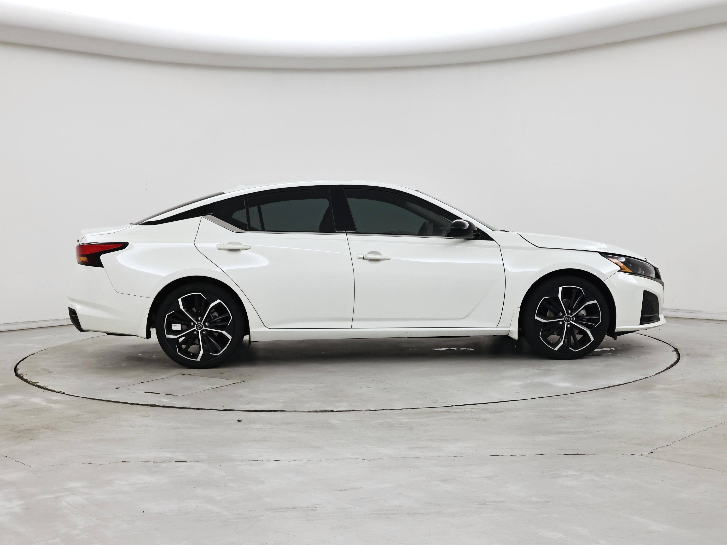Thumbnail: 2024 Nissan Altima - 7
