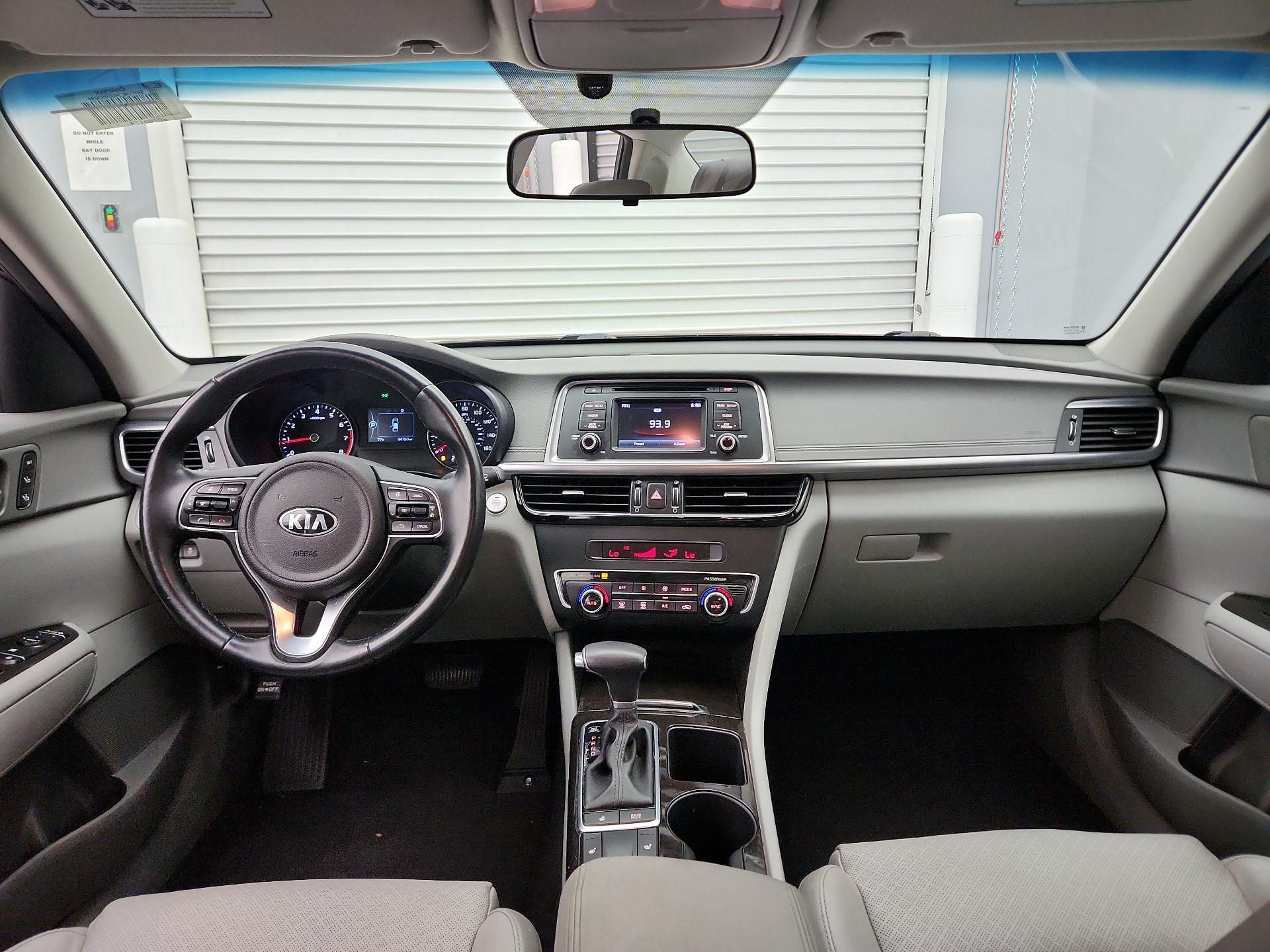 Thumbnail: 2016 Kia Optima - 9