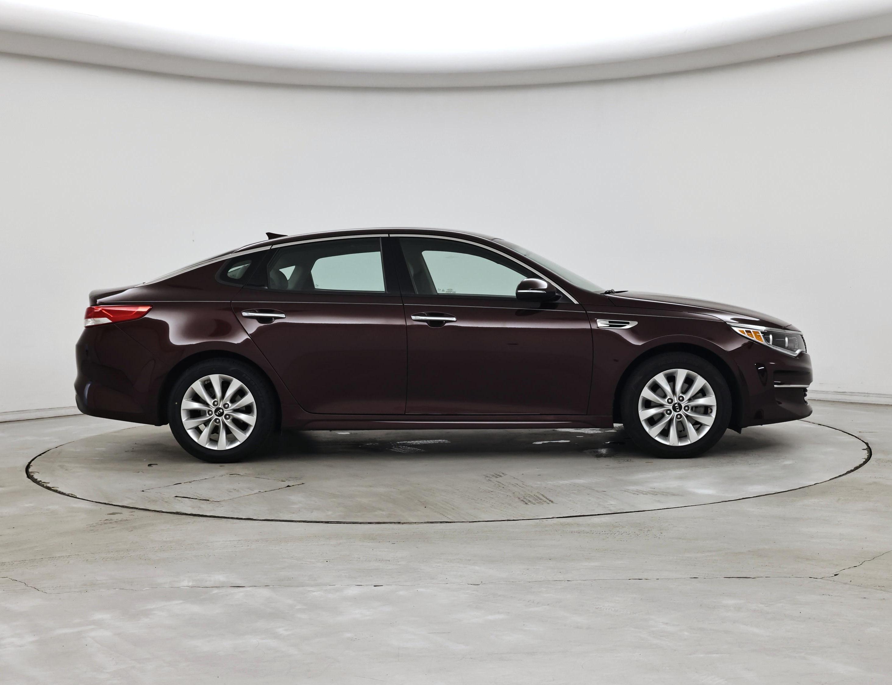 Thumbnail: 2016 Kia Optima - 7