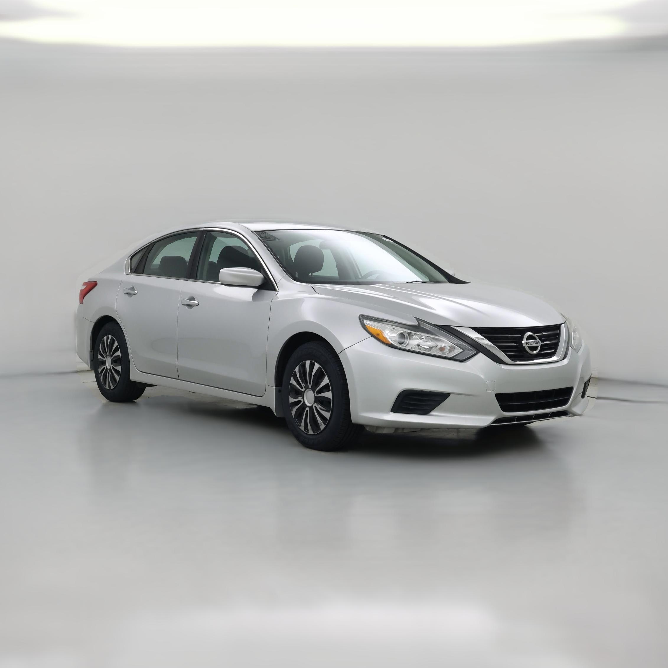 Thumbnail: 2016 Nissan Altima - 1