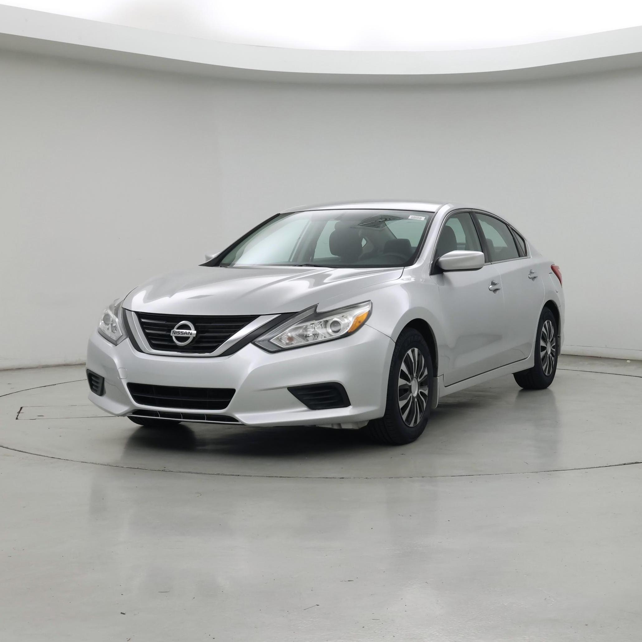Thumbnail: 2016 Nissan Altima - 4