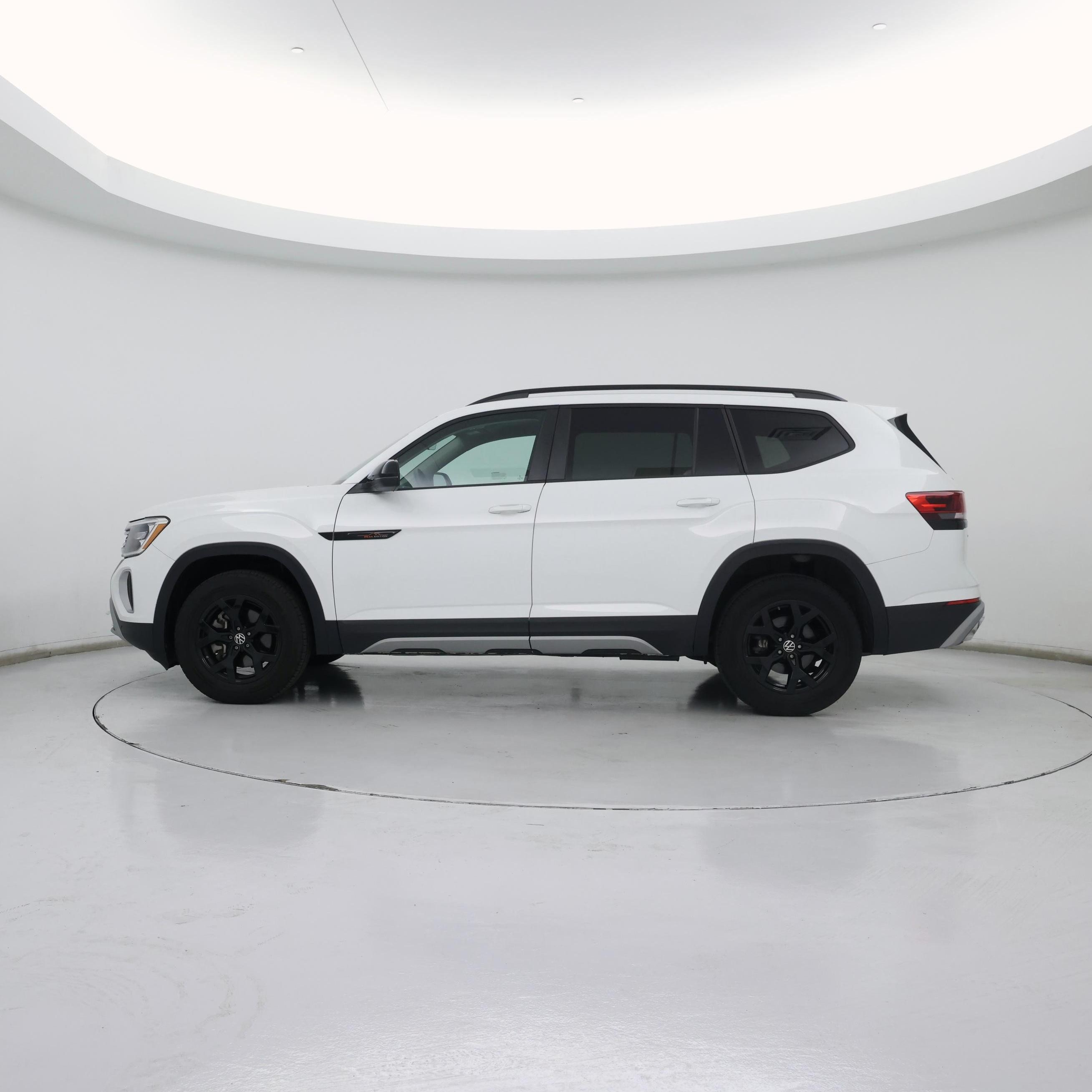 Thumbnail: 2024 Volkswagen Atlas - 3